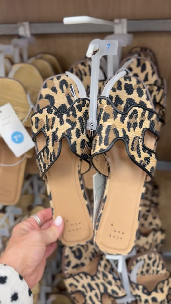 Leopard is having a moment 🤎 These flats from Target will elevate any simple outfit.

#targetfind #springstyle #trendystyle #leopardtrend #ltkfashion

#LTKOver40 #LTKPetite #LTKmomlife