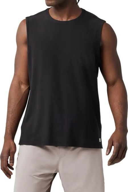 Men’s Vuori muscle tank
Father’s Day Gift

#LTKMens #LTKFitness #LTKActive