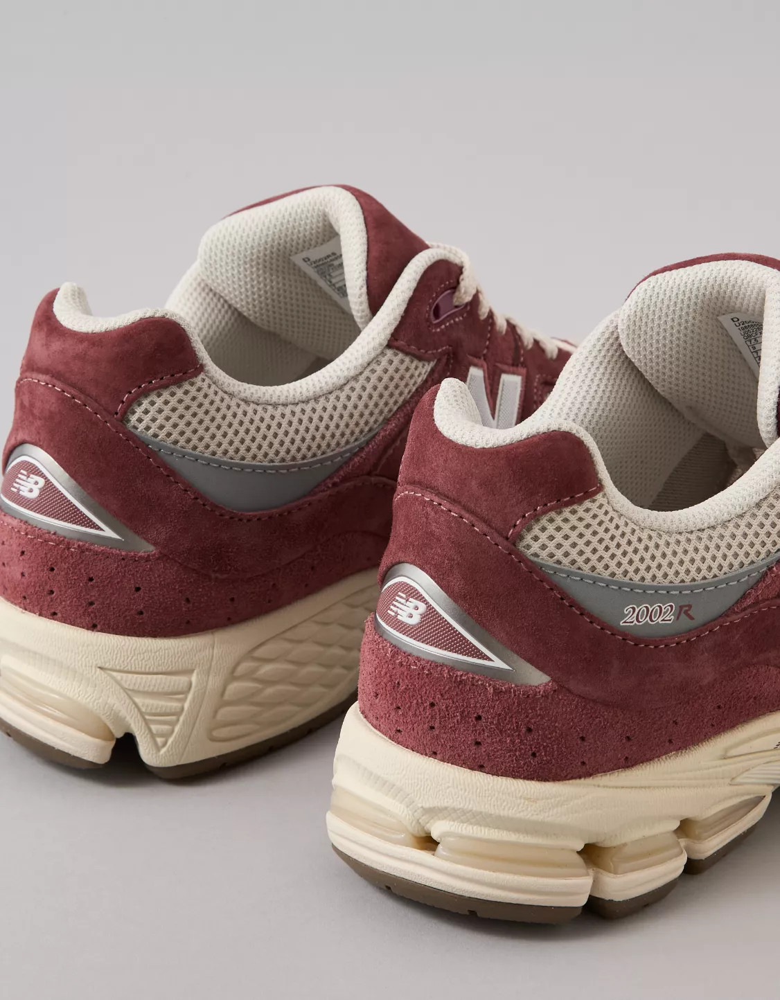 New Balance Women's 2002R Sneaker | American Eagle Outfitters (US & CA)