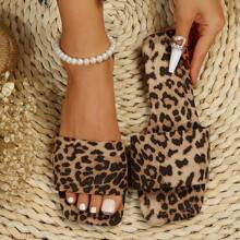 Womens Flat Casual Sandals Leopard Pattern Fabric Open Toe Slippers For Beach Outdoor Home | SHEIN