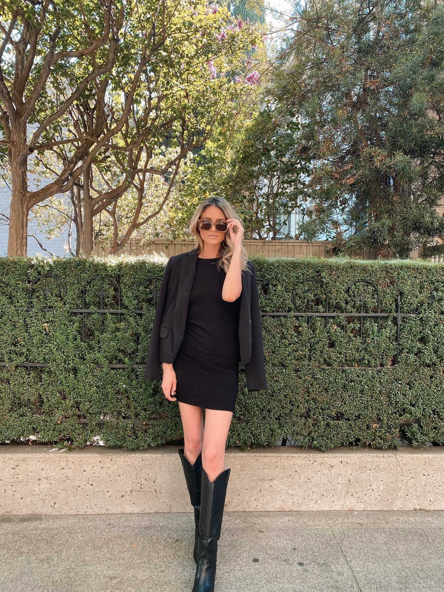 fall outfit 🖤🍂




#LTKsalealert #LTKstyletip #LTKSeasonal