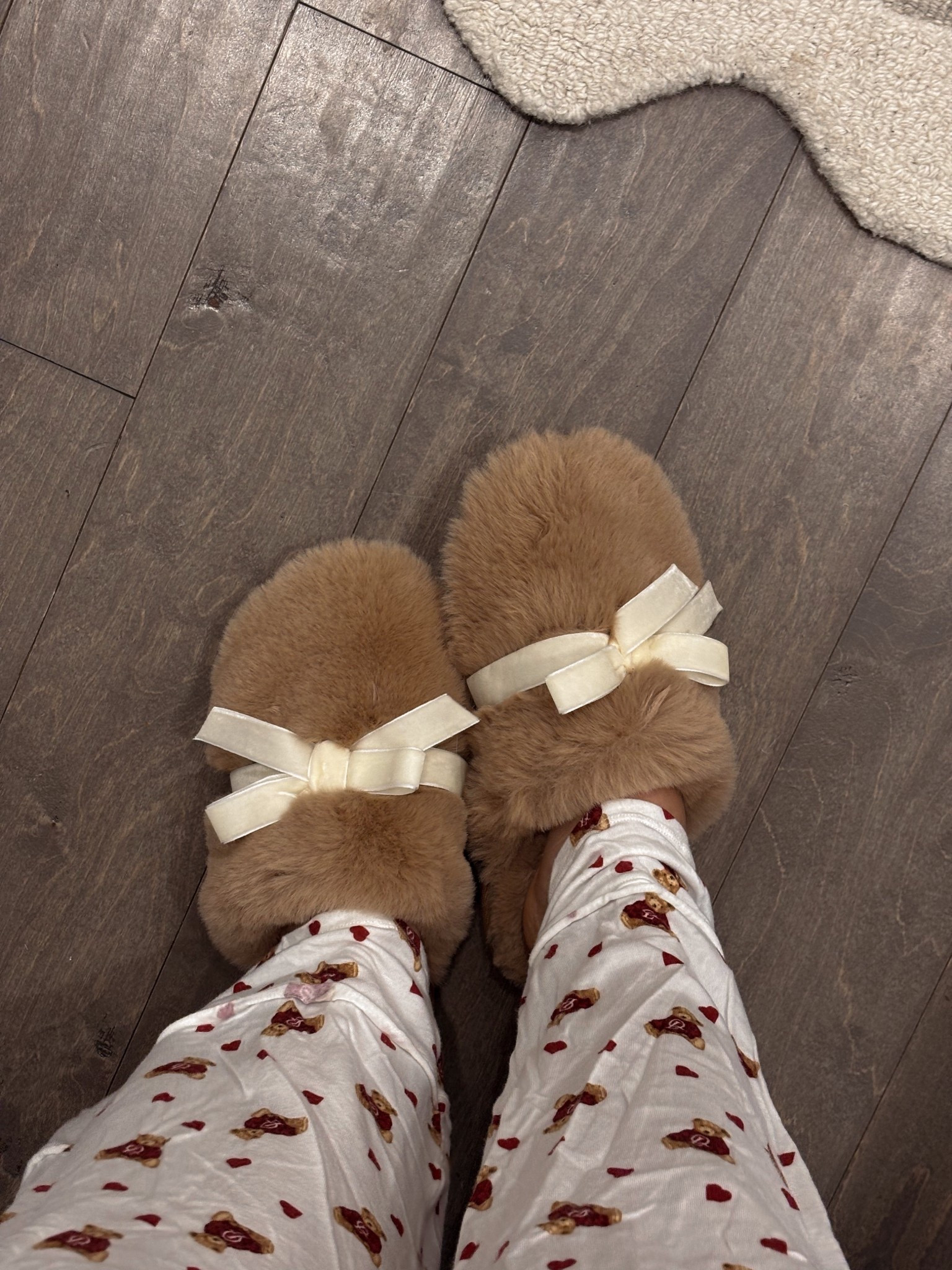 The cutest Target slippers! Only $10 🤍

#LTKGiftGuide #LTKHoliday #LTKFindsUnder50

#LTKHoliday #LTKGiftGuide