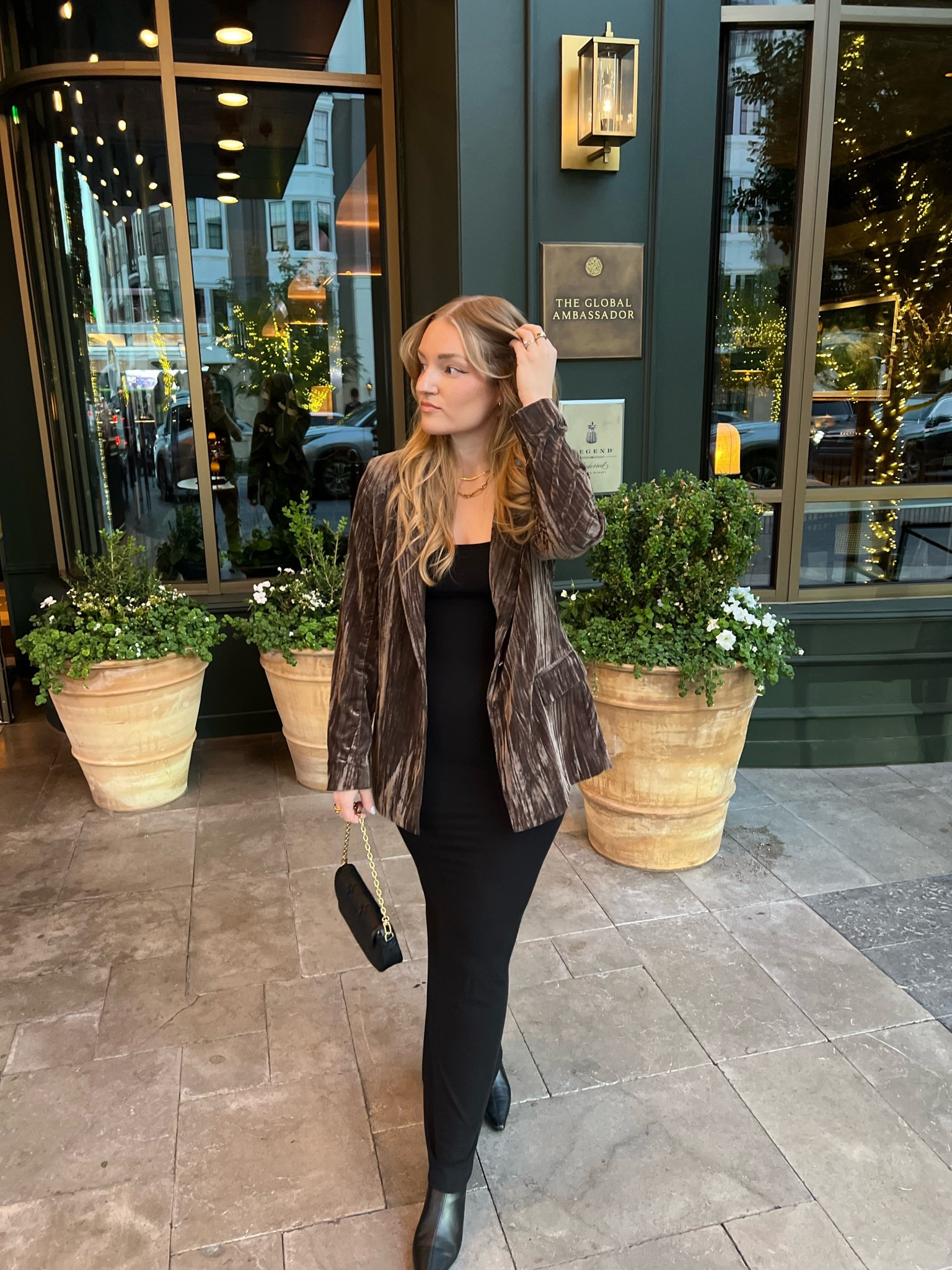 Brown velvet blazer and black maxi dress

#LTKootd #LTKHoliday #LTKFindsUnder100