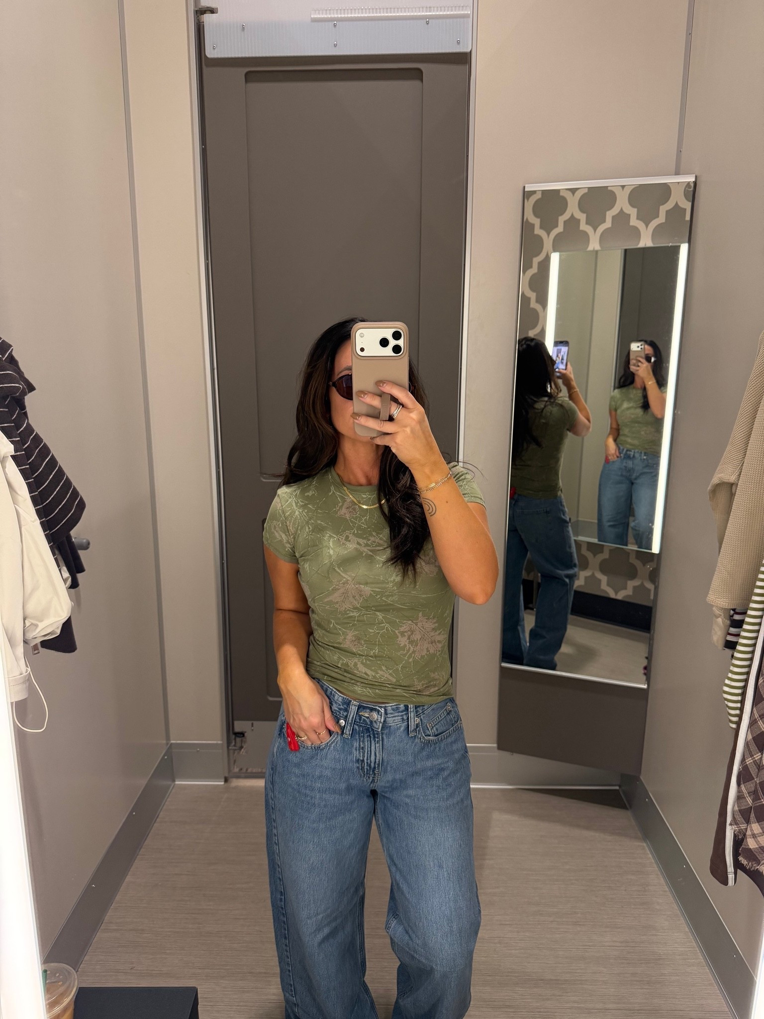 I’m loving this olive green floral tee

#LTKgrwm #LTKootd #LTKSeasonal