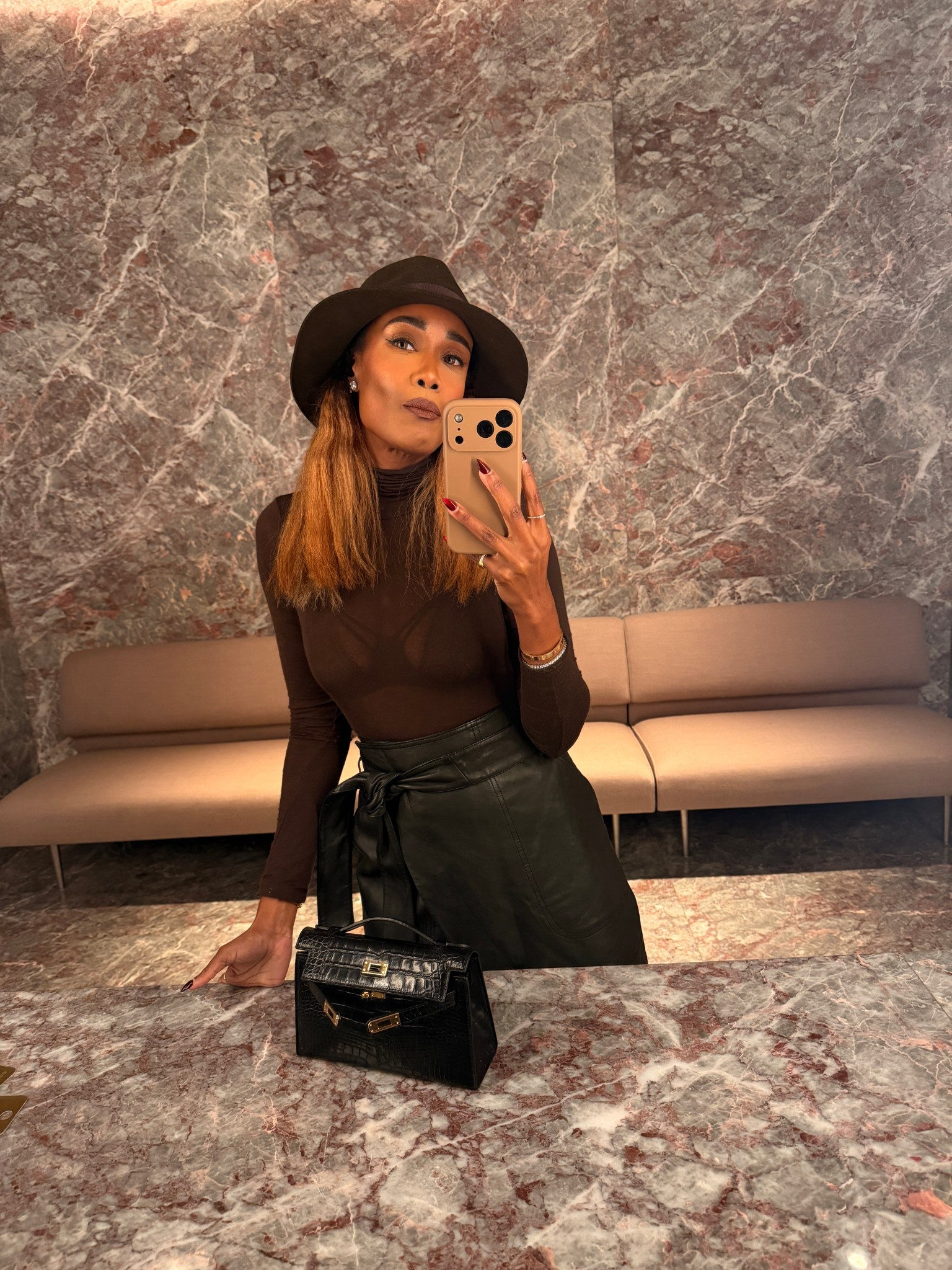 Loving this lightweight cashmere turtleneck 🖤 @intimissimi

#LTKootd #LTKSeasonal #LTKHoliday