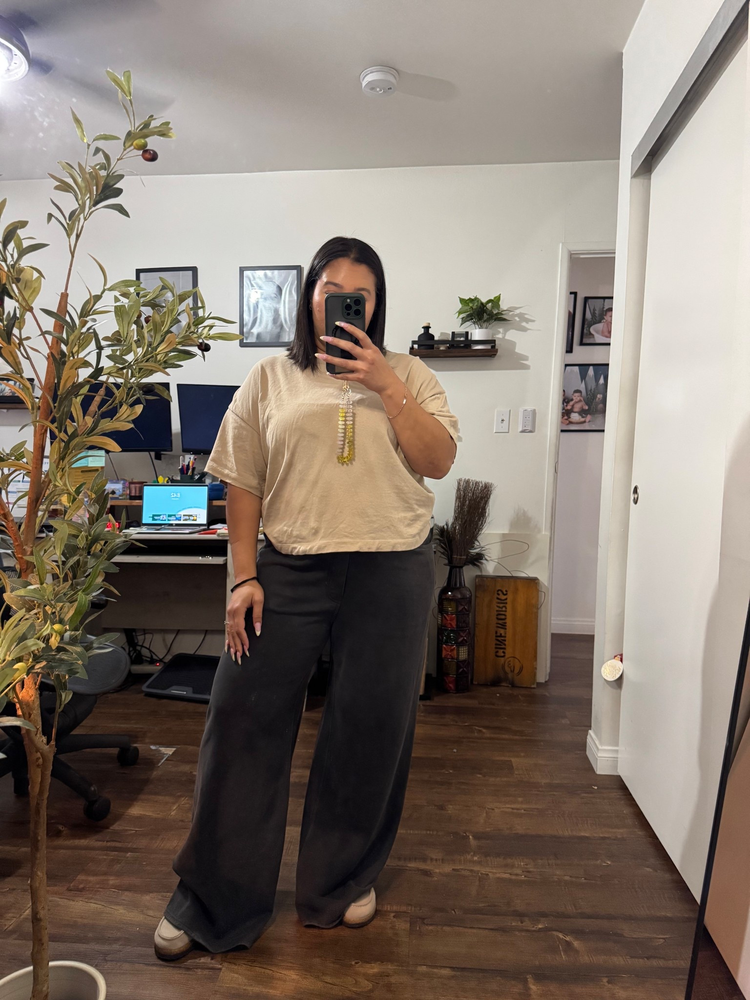 Easy casual outfit I’m wearing as a wfh midsize mom. 

Shirt - large / great quality and super comfortable 
Pants - large / tts / run long from the bottoms / tummy friendly 

Casual outfit 
Spring outfit 
Mom outfit 
Midsize outfit 
Midsize fashion
Curvy fashion
WFH outfit
Tummy friendly outfit 


#LTKMidsize #LTKootd #LTKmomlife