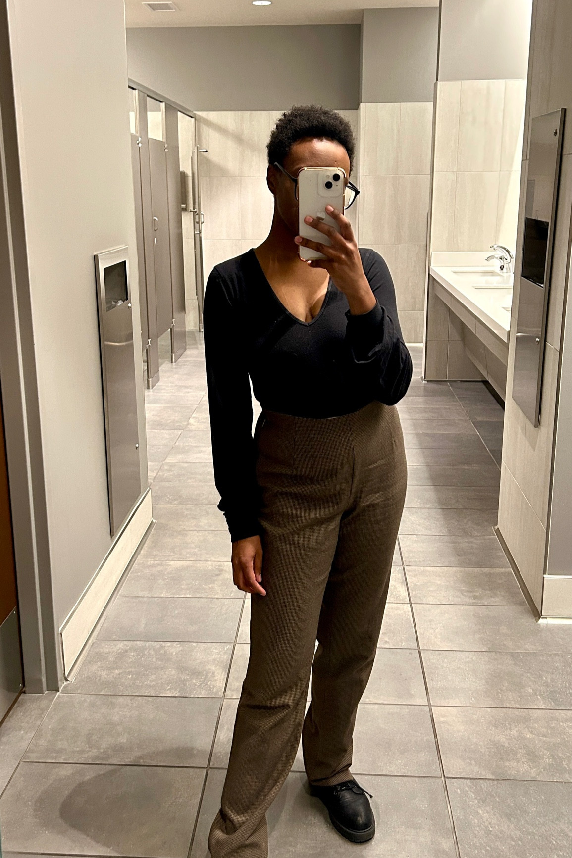 one of my new fave fit combos. ngl, i thrifted the pants so i cant tag the originals but i’ll tag what i can 😌

#LTKShoeCrush #LTKFindsUnder50 #LTKStyleTip