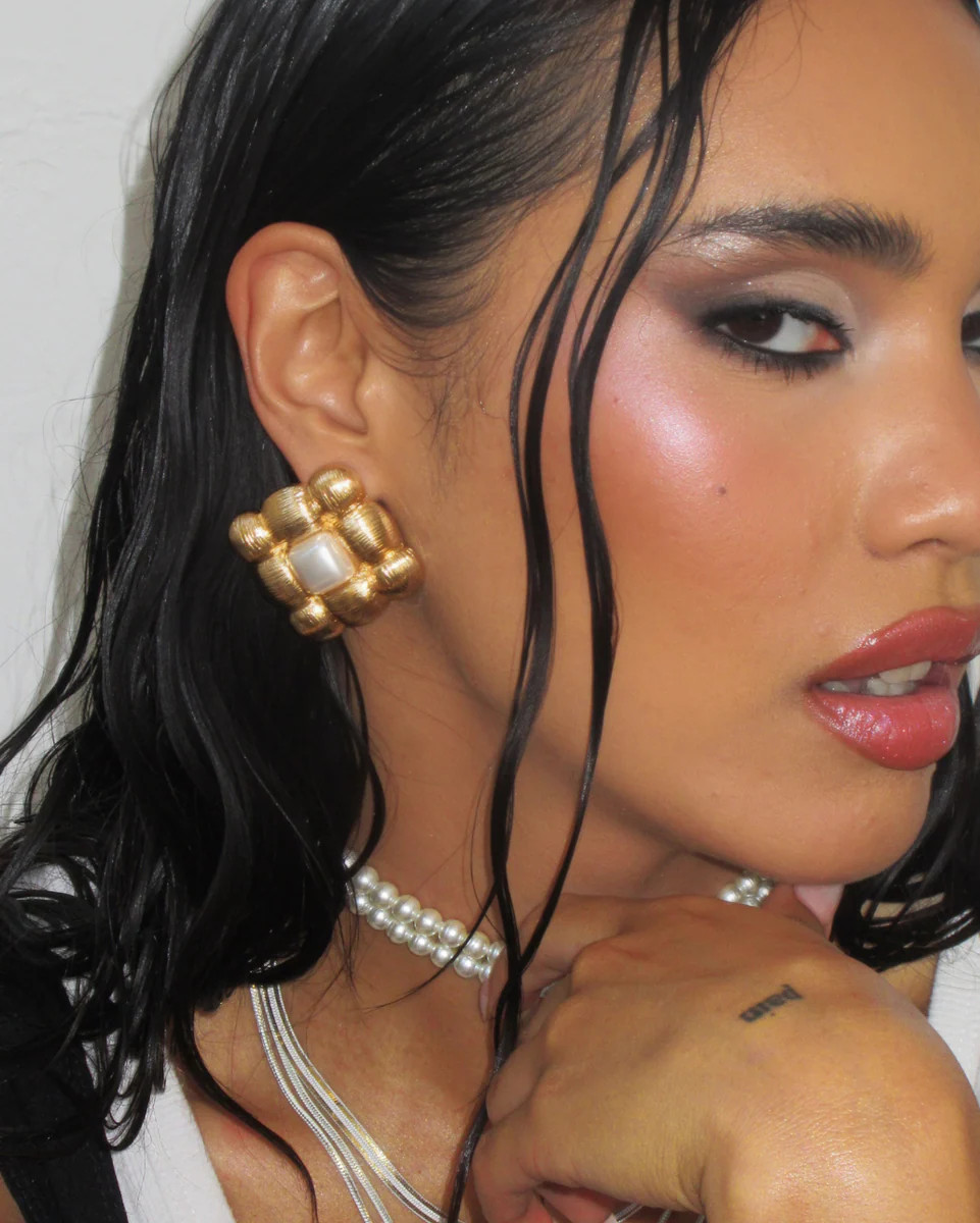 LADY EARRING | 8 Other Reasons