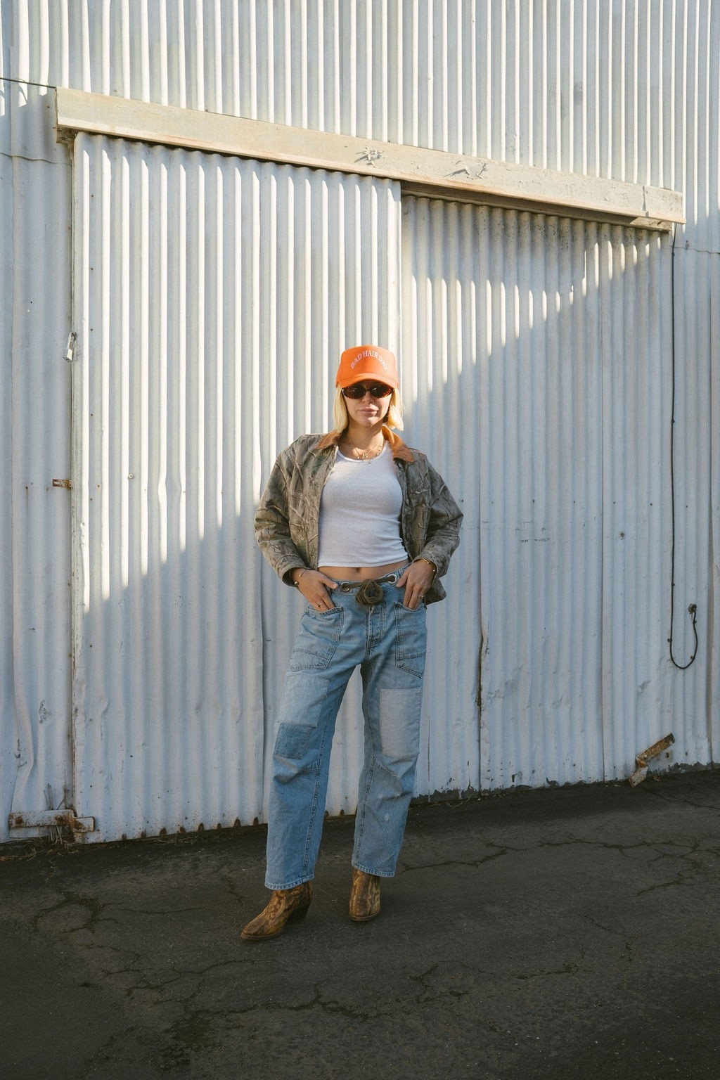 barrel jeans are the best thing that happened this year 

#LTKFindsUnder50 #LTKootd #LTKFindsUnder100