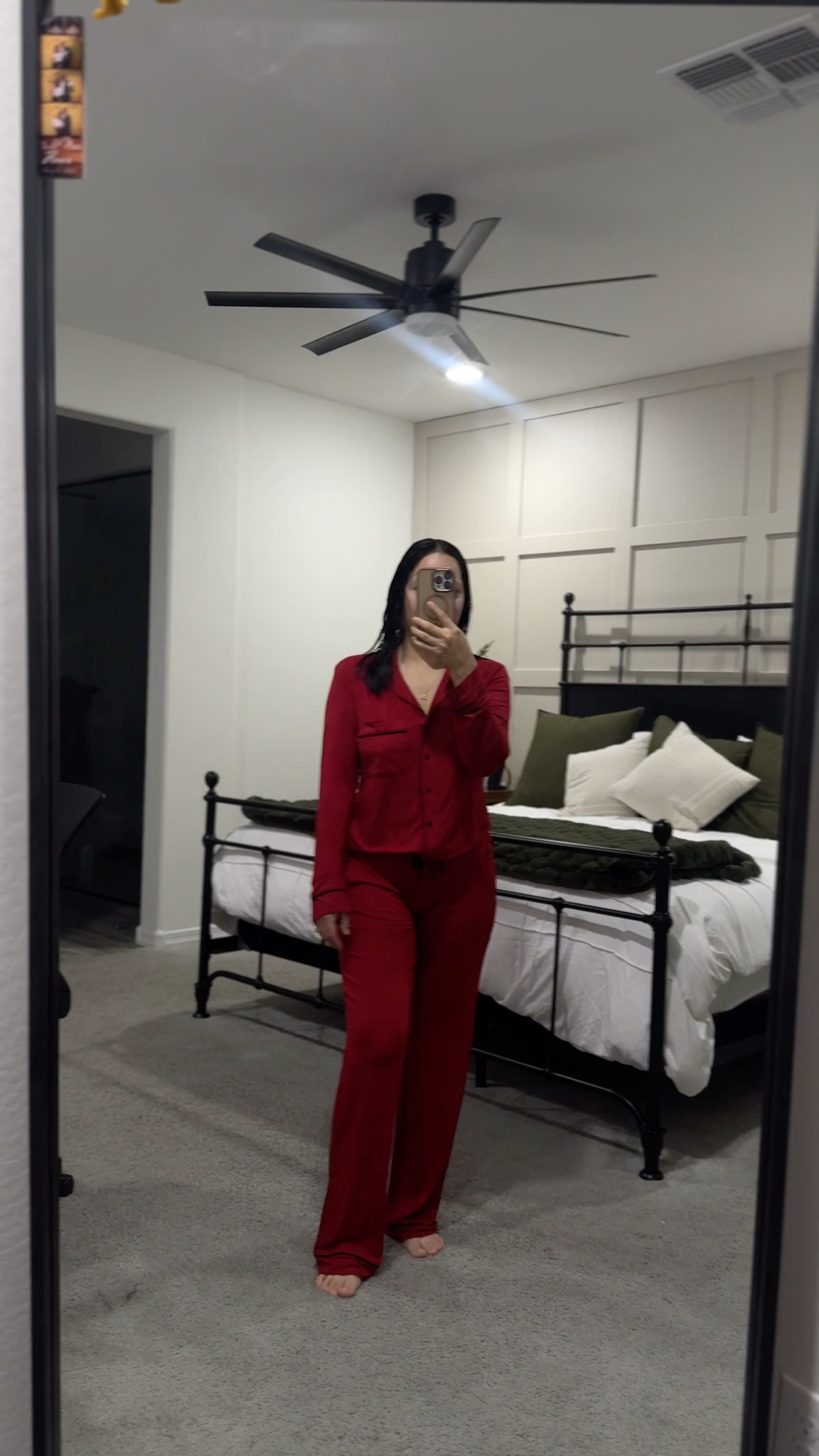 The cutest holiday pajamas!

Pajamas- xs

#LTKGiftGuide #LTKmomlife #LTKHoliday