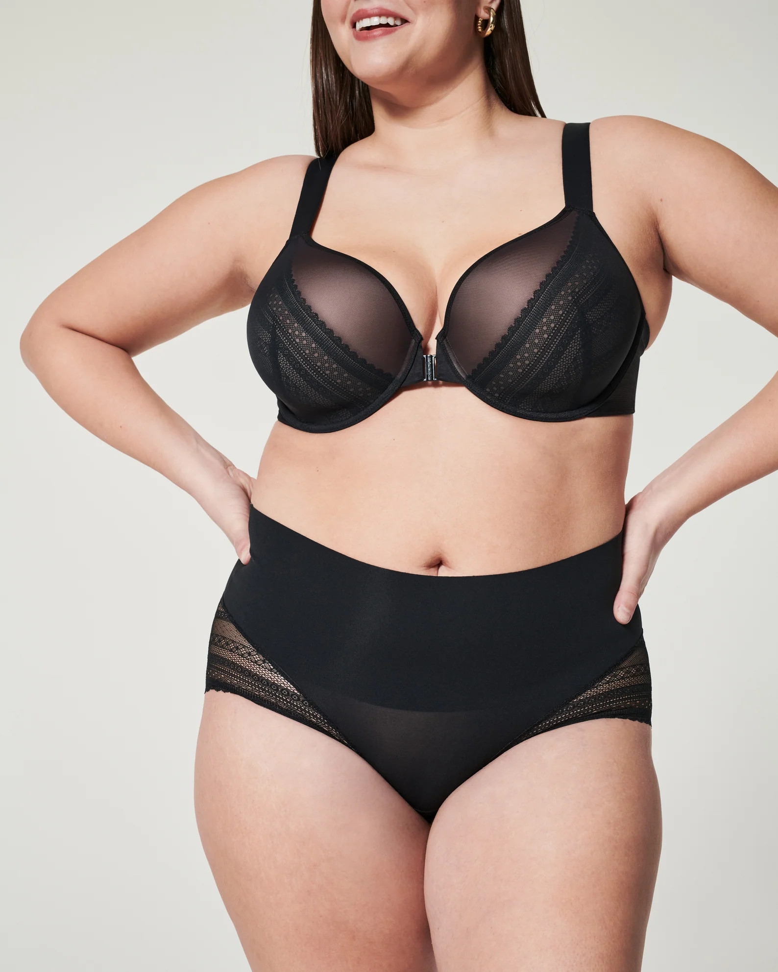 Undie-tectable® Illusion Lace Hi-Hipster | Spanx