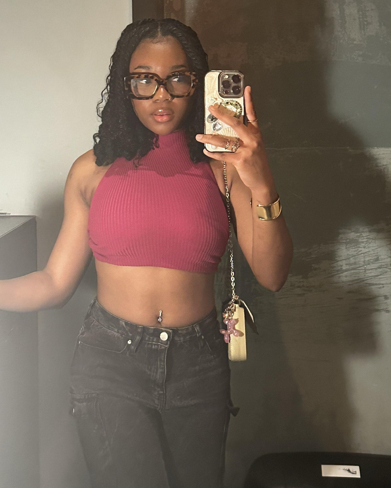 night out outfit

this is actually a long sleeve top tied as a halter top 🙂‍↕️🙂‍↕️

#girlsnightout #longsleevetophacks #hotpinktop #clubfit #outfitinspo

#LTKSummerEdit #LTKStyleTip #LTKU