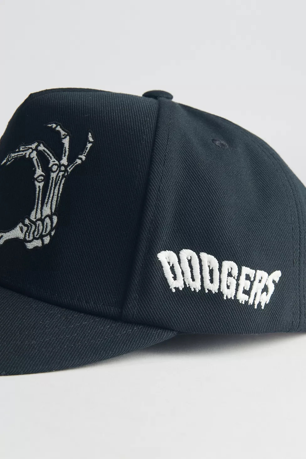 Mitchell & Ness MLB Los Angeles Dodgers Skeleton Hand Hat | Urban Outfitters (US and RoW)