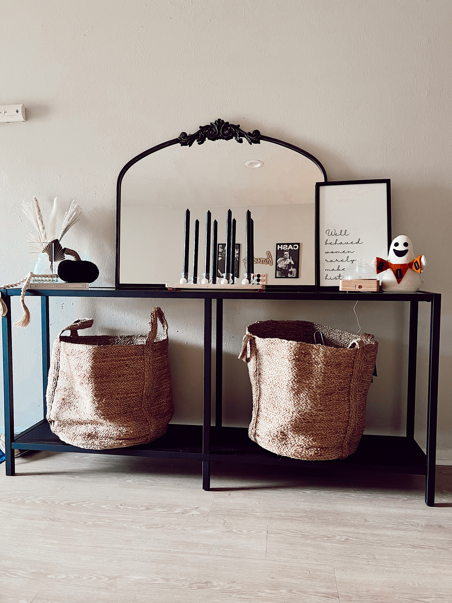 Entryway displays 

#LTKhome #LTKfamily #LTKstyletip