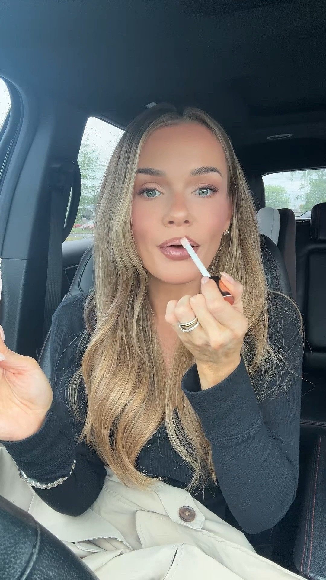 My current go to lip combo! 

Shades:
Mocha 
Almond
Rosy Outlook
