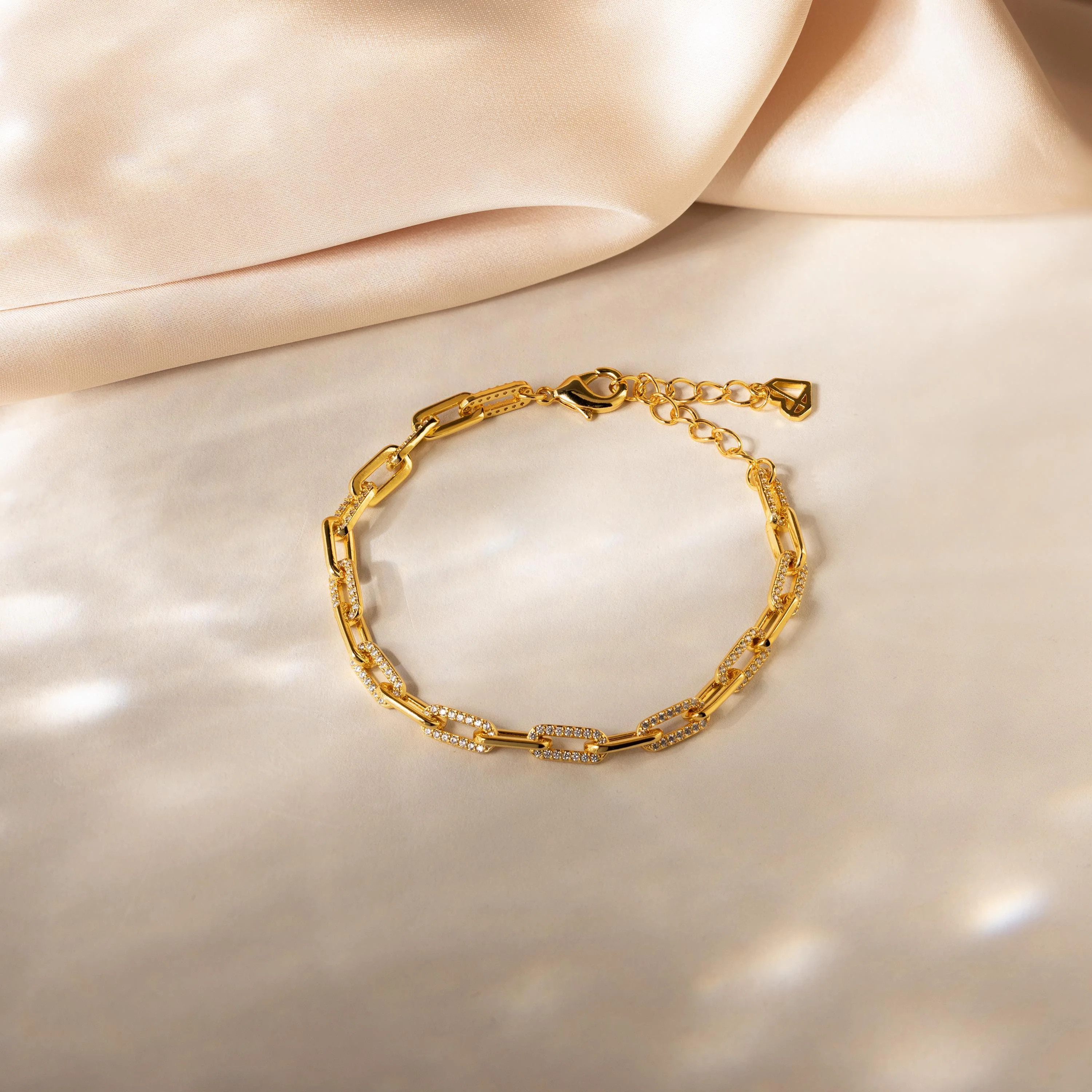 Pave Paperclip Chain Bracelet | Caitlyn Minimalist