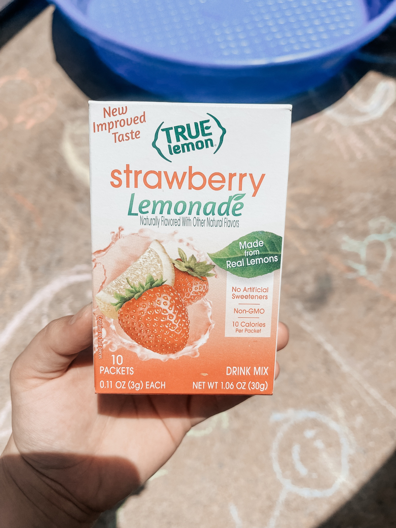Maybe this is old news but just in case, this drink mix is delicious! Only 10 calories  and makes a fun, summer treat ☀️ 

And I added our other go to ✨fancy✨ drinks!

Walmart finds / summer finds / summer drinks / brittneyablog

#LTKFamily #LTKKids #LTKActive