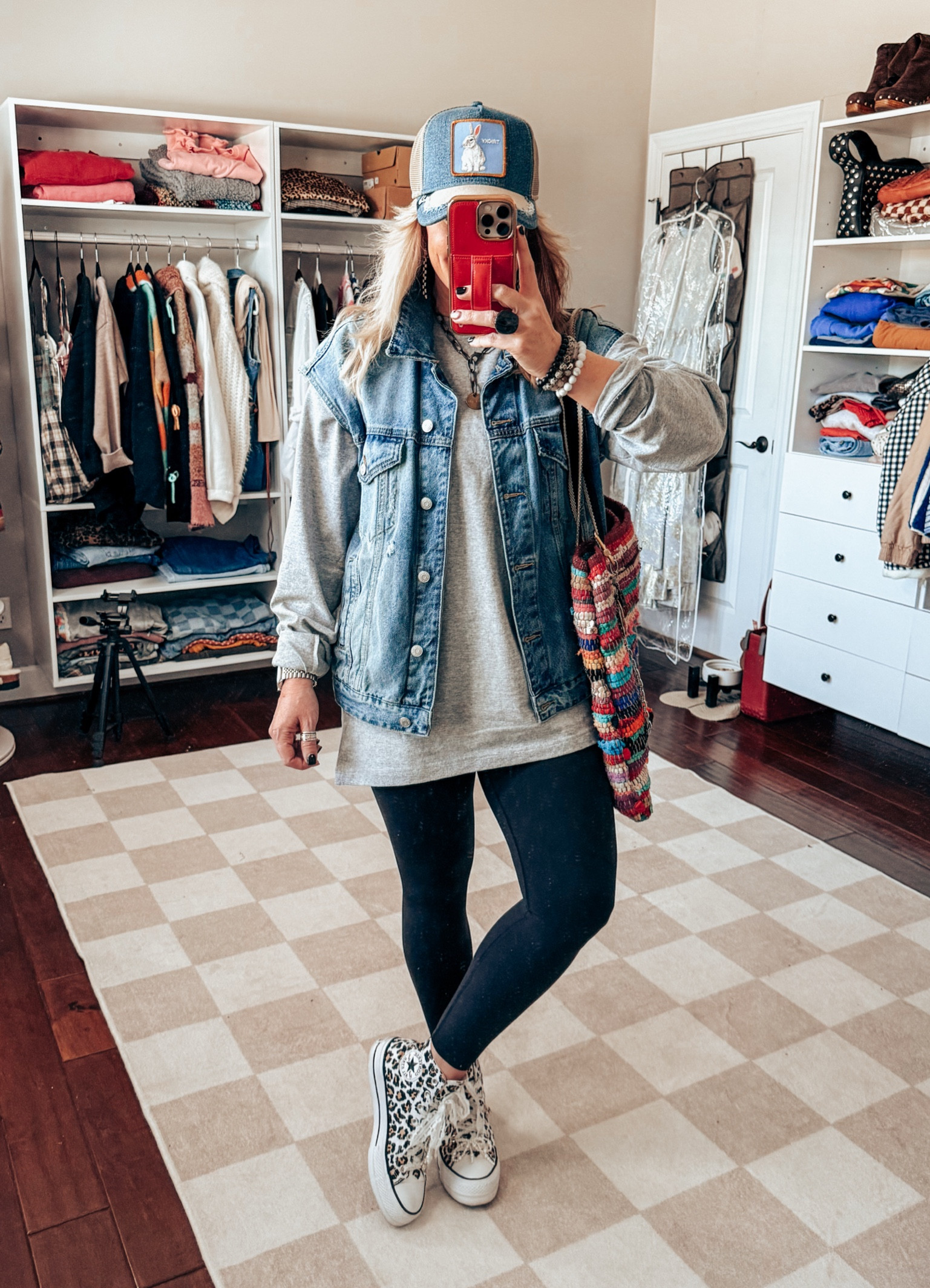 These leggings from Target 🎯 are amazing! Decided to style with my new Carhartt and layer with my denim vest that was a jacket and I cut the sleeve out. 


#LTKFindsUnder50 #LTKStyleTip #LTKOver40