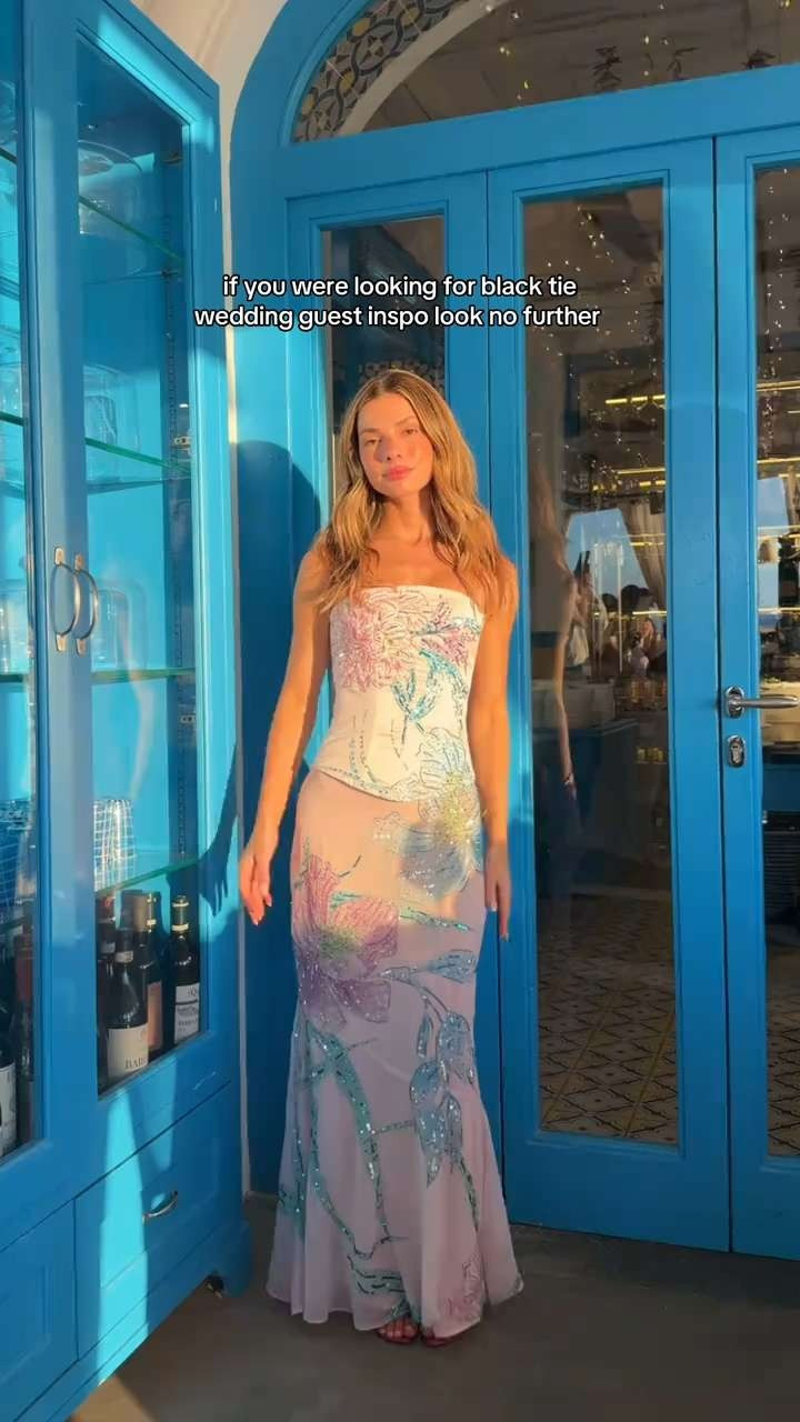 summer wedding guest dress inspo 

 