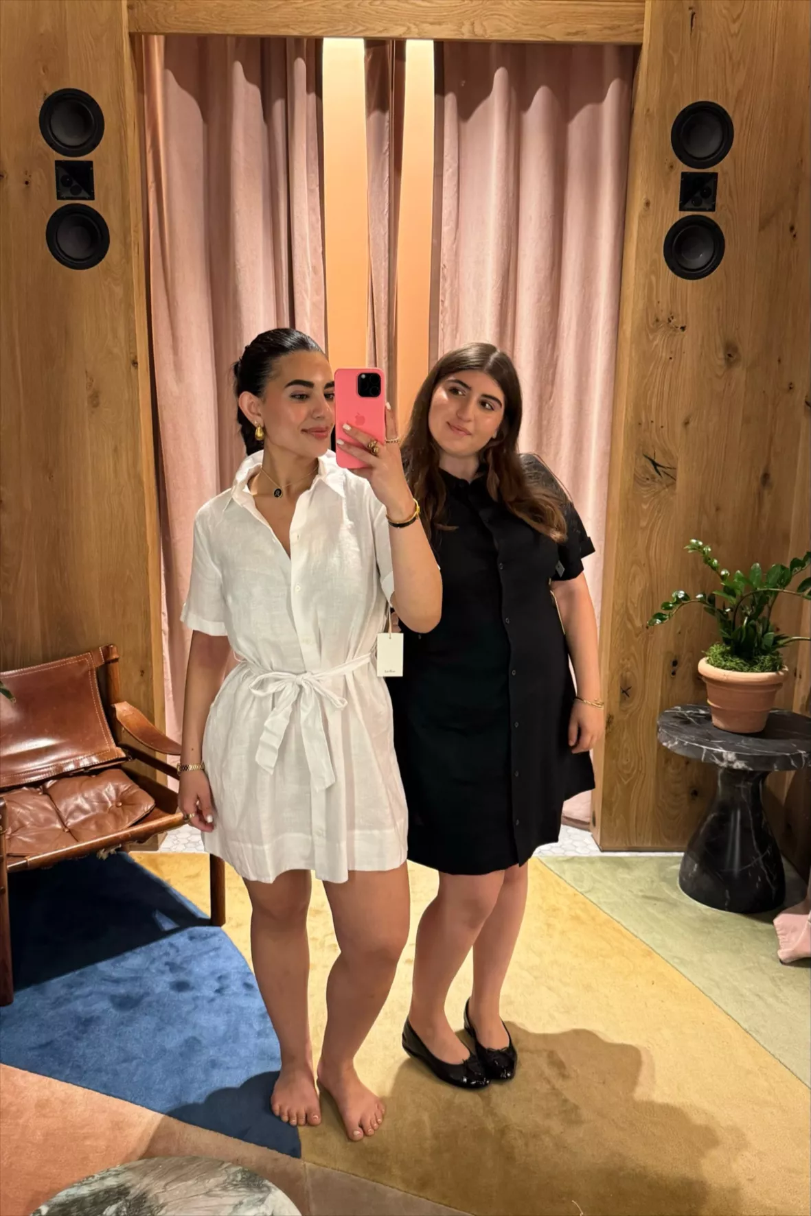eleta linen mini dress Aritzia Organic Short Sleeve Shirt This is a shortsleeve mini shirt dress with a front button closure Aritzia Wilfred Women's Eleta Linen