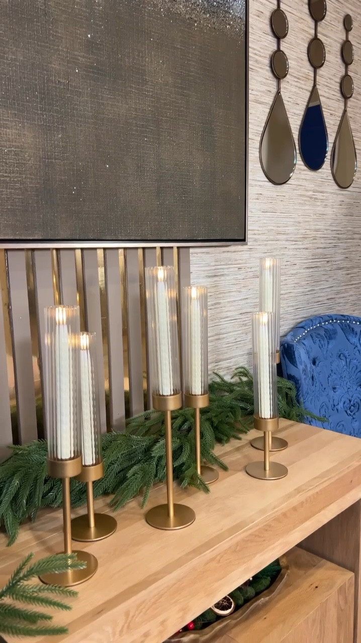 Easy and quick console table styling for the holiday season 

#LTKHome #LTKSeasonal #LTKHoliday