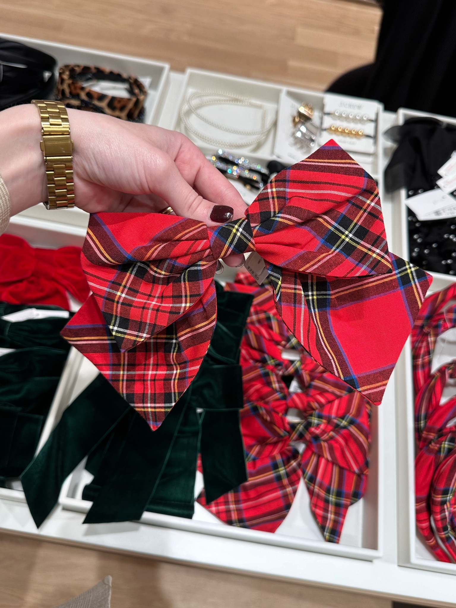 The perfect Christmas hair bow from J Crew kids (the velvet bows are also beautiful)

Currently on sale & under $20

Hair bow | plaid | tartan | stocking stuffers 

#LTKHoliday #LTKGiftGuide #LTKSaleAlert
