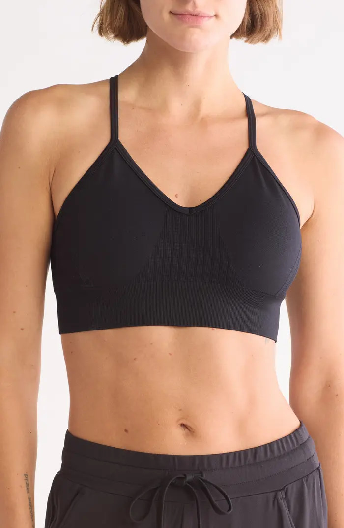 Strappy Seamless Sports Bra | Nordstrom Rack