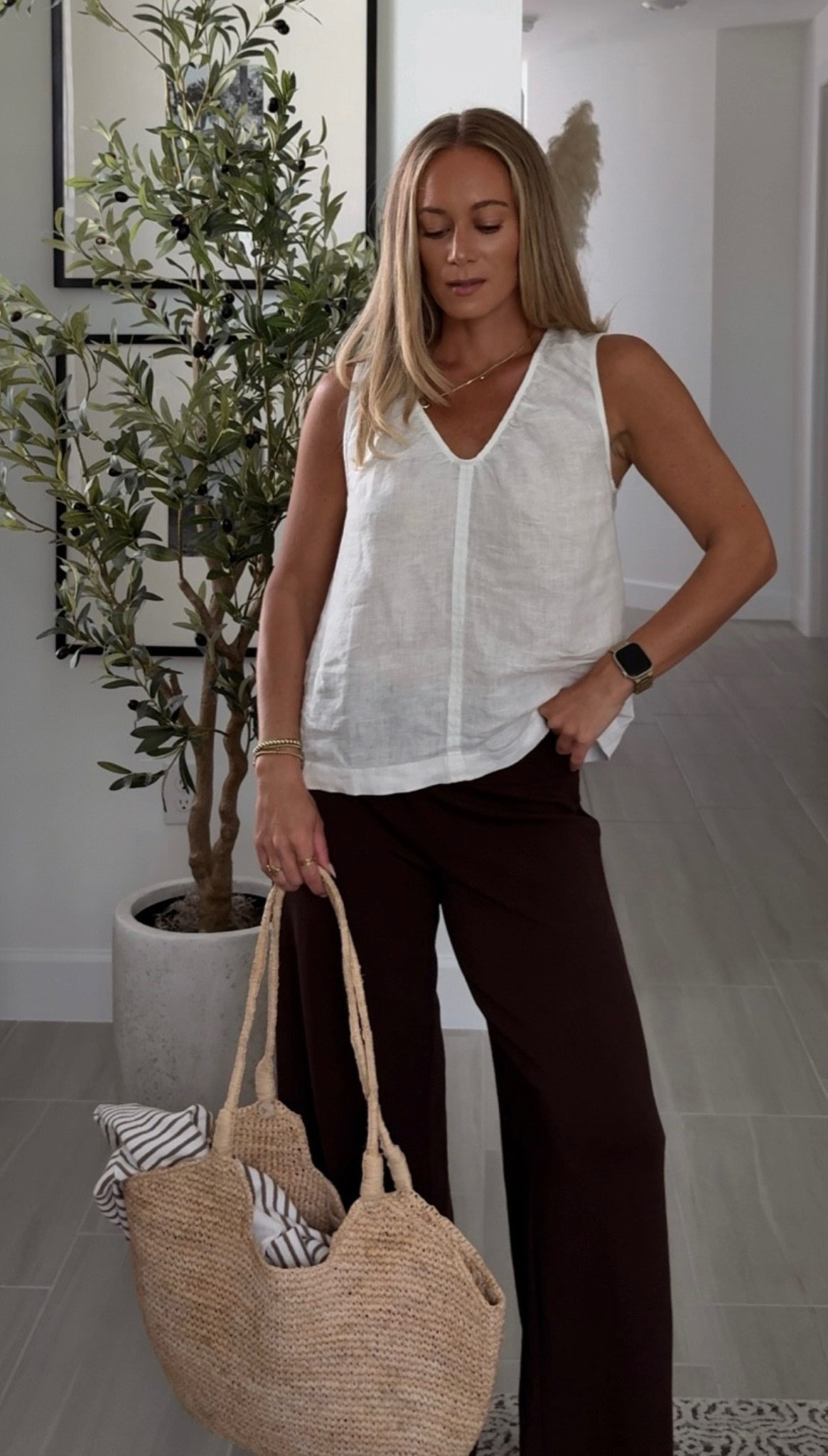 Pairing a new linen tank with these Haven Well Within cotton pants. 

Wearing S 

linen top, cotton pieces, summer capsule wardrobe, capsule wardrobe, elevated essentials, classic style, comfortable style, everyday style, casual outfit, summer outfit

#LTKSeasonal #LTKootd