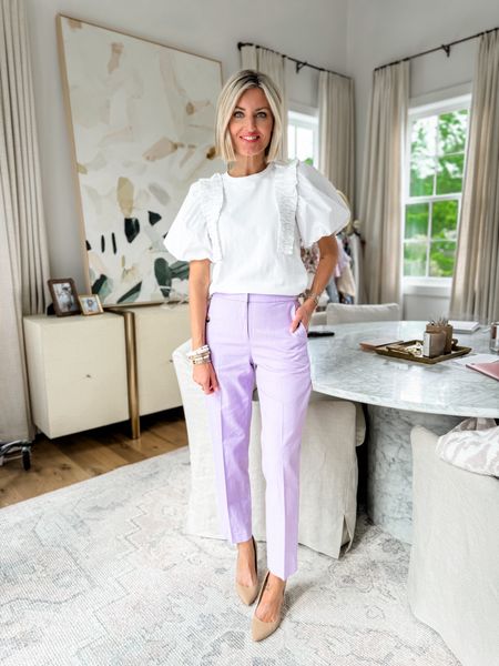 Another way to style these linen pants for work! Wearing a 00! 

Loverly Grey, spring workwear

#LTKstyletip #LTKSeasonal #LTKworkwear
