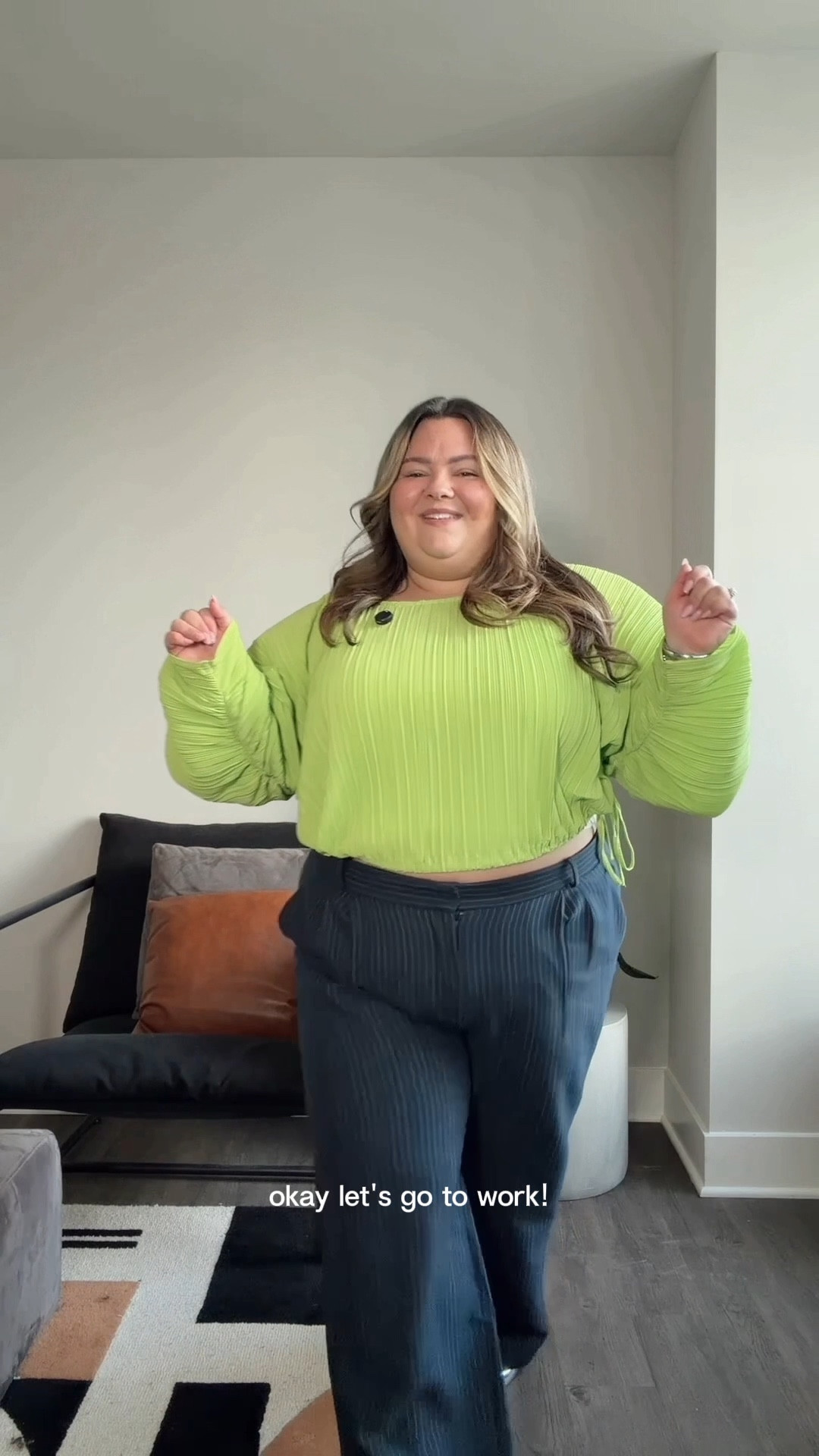 my plus size work outfit for the office (I’m 5’2 and a size 20): 
• low rise slacks: abercrombie size 36 SHORT
• crop top: old Future Collective (target) SIZE 1X
• chrome heels: amazon 


#LTKWorkwear #LTKPetite #LTKPlusSize