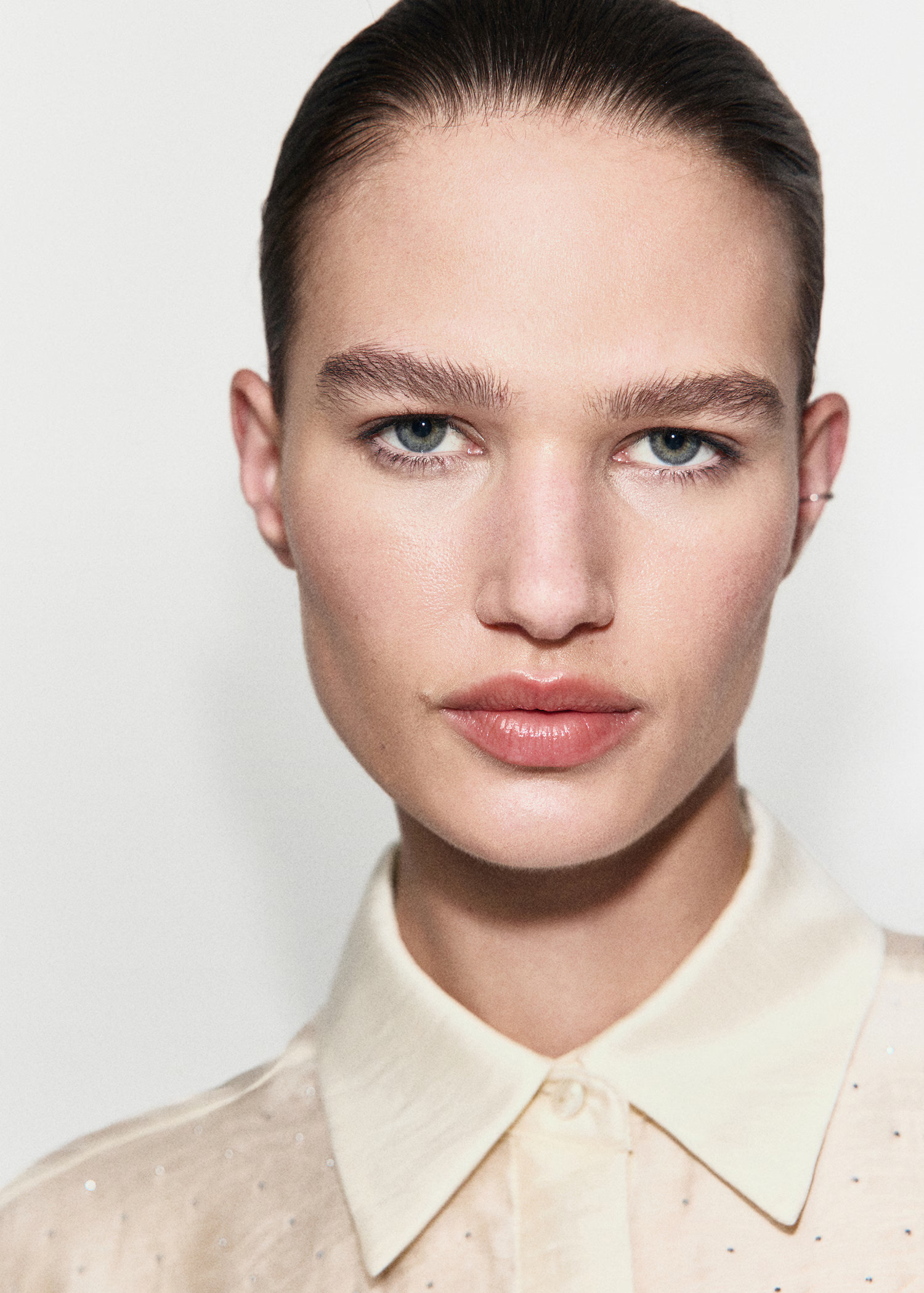 Satin shirt with rhinestones | Mango (US/MX/AU)