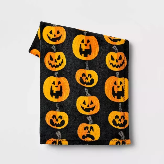 Hyde and discount eek pumpkin blanket