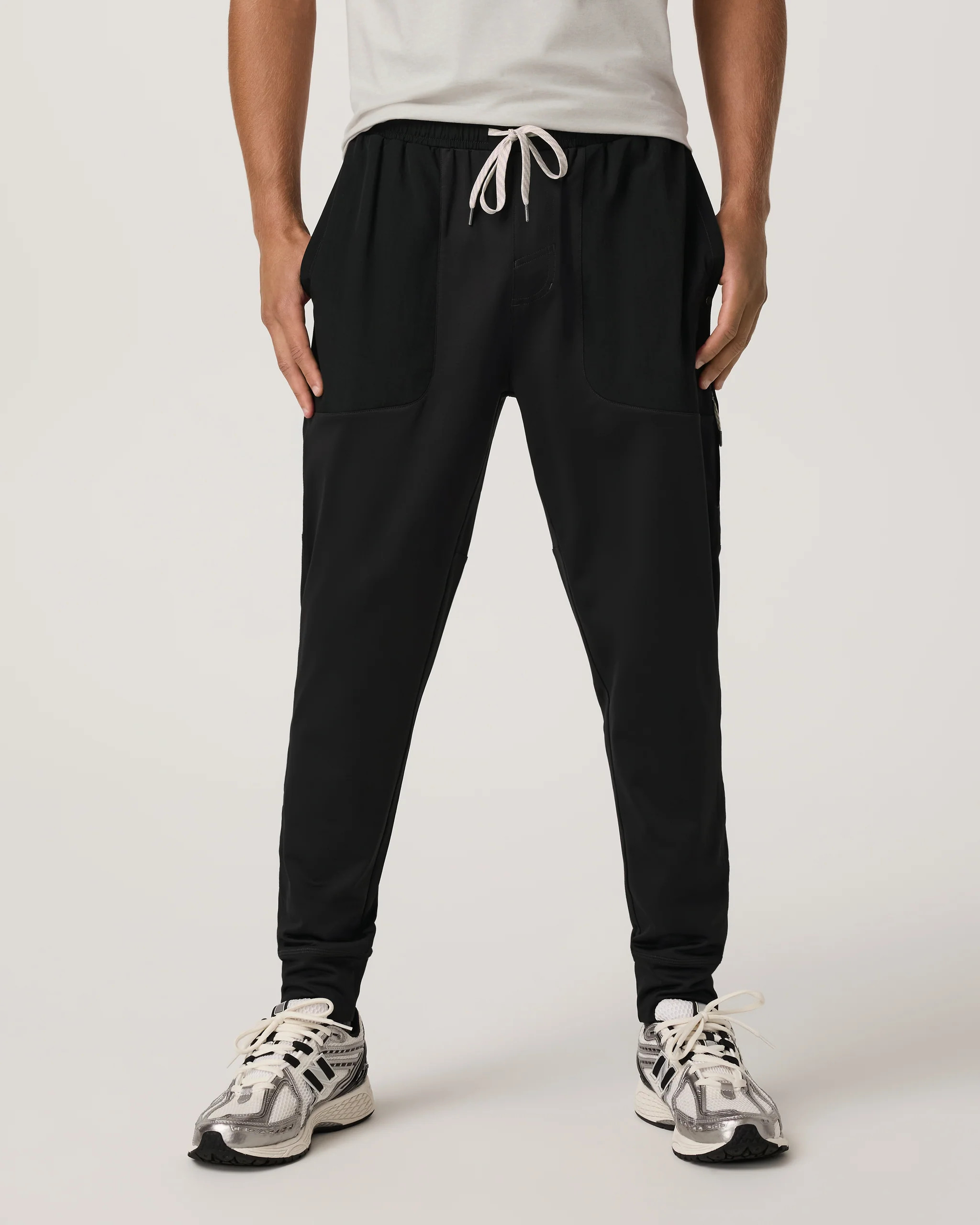 Sunday Mixed Media Jogger 28" | Men's Black Joggers | Vuori | Vuori Clothing (US & Canada)