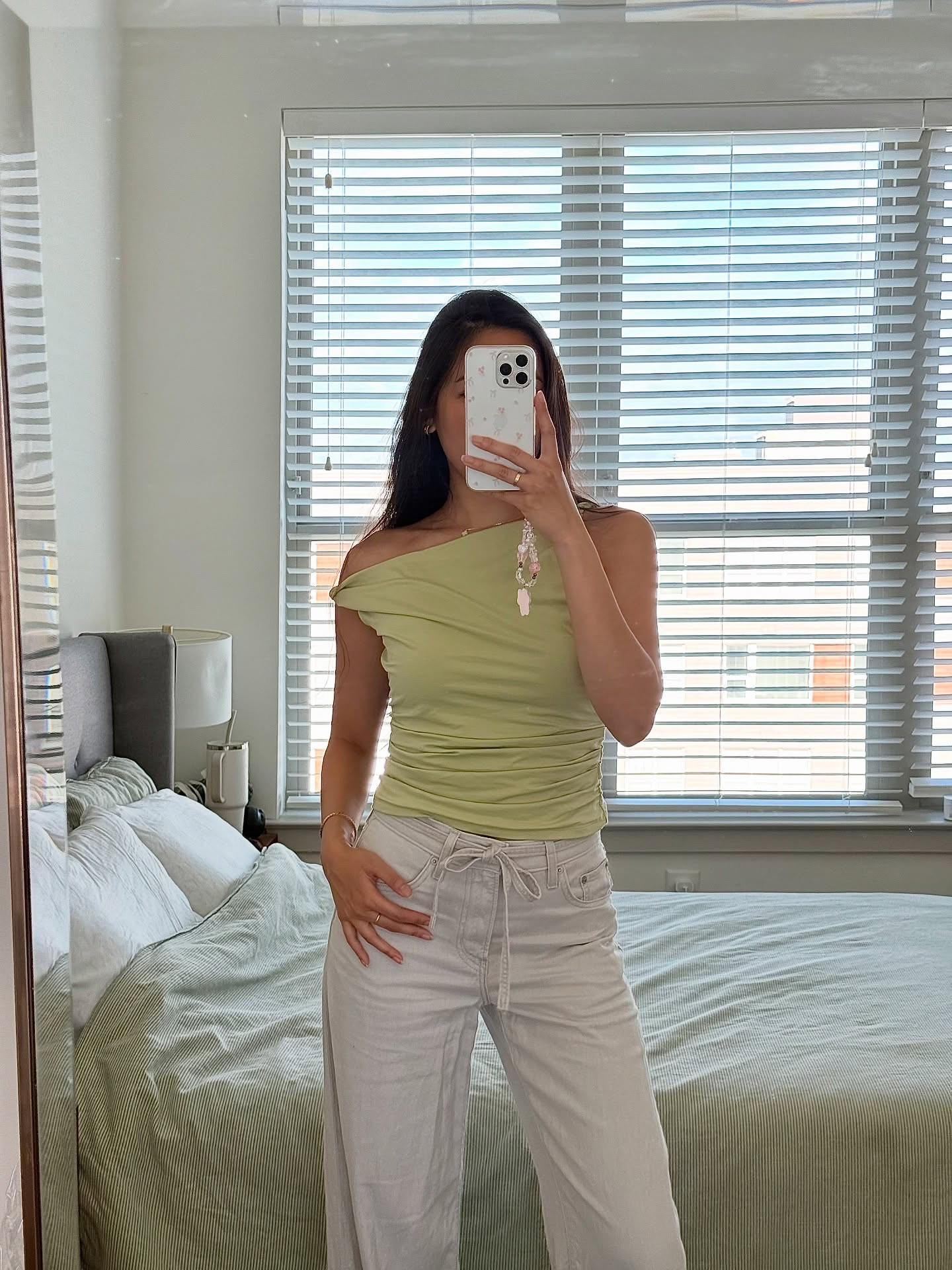 these pants!!! 🤍 the most comfortable @levis pants ever and the bow belt adds to cutest touch!

these are the xl baggy straight linen blend pants in the color crystal gray. because they are xl baggy, I highly recommend to size down a size! they’re so easy to dress up or down, depending on the occasion and so perfect for summer ☀️

link in bio ✨

ootd, summer outfit, outfit inspo, outfit ideas, casual style, style inspo, spring outfit, summer fashion

@influenster #complimentary @levis #levisreviews #liveinlevis

#LTKStyleTip #LTKBeauty