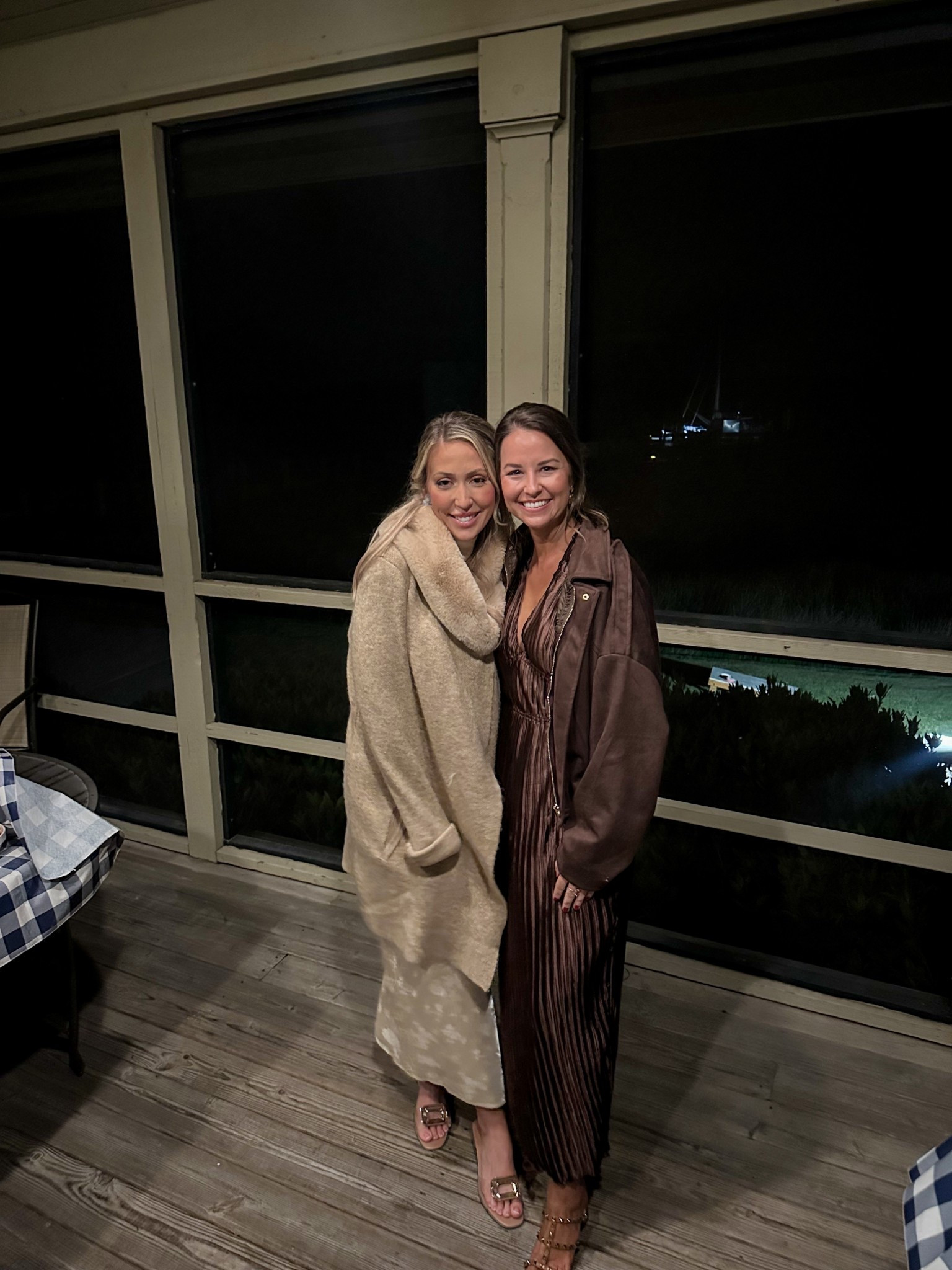 Fall wedding guest dress 
Wearing size XS 

Chocolate dress, brown dress, event, holiday party outfit

#LTKSeasonal #LTKWedding