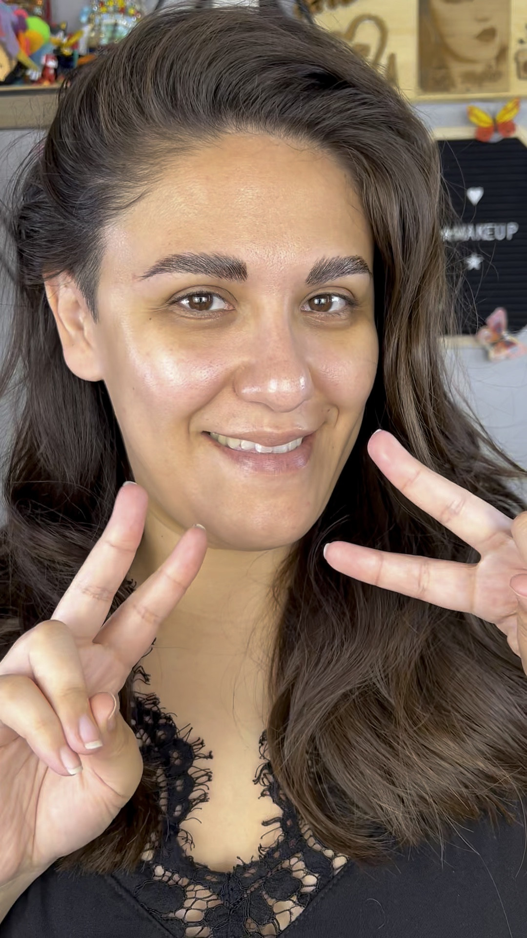 Everyday Glam with Bobbi Brown 

As a stay at home mom and content creator I need to have a look that is minimum effort maximum slay. This is my go to when I want to look natural and beautiful! All products linked🩵

#LTKVideo #LTKbeauty #LTKfindsunder50