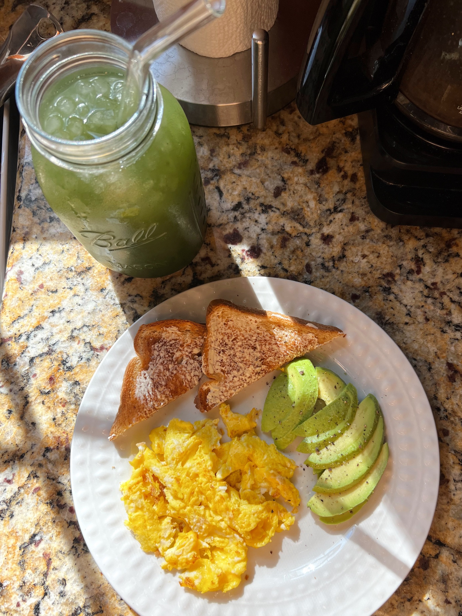 I never miss my morning super greens. They make me feel so good. 😛🌱

#LTKFitness #LTKActive #LTKBeauty