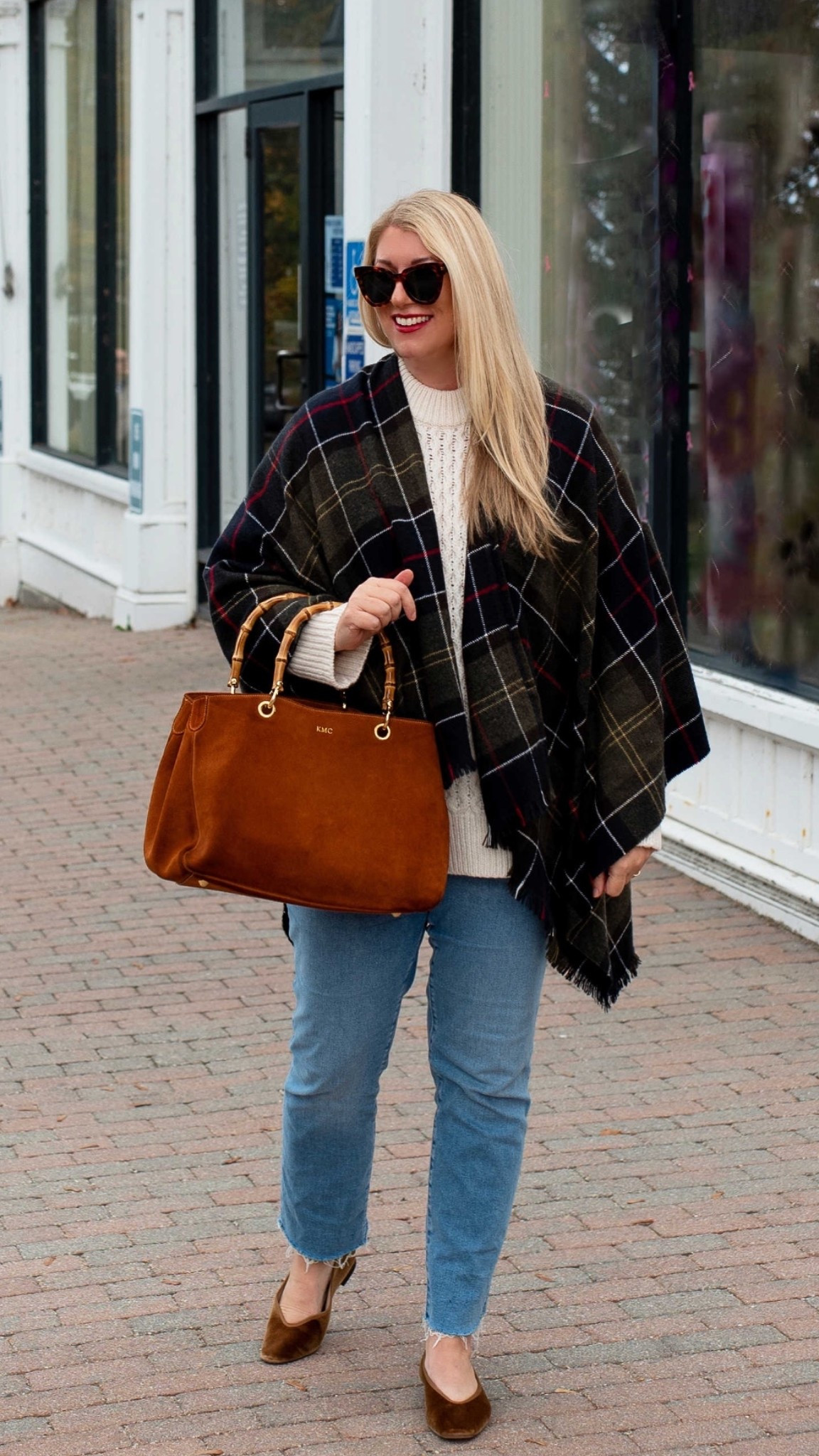 Sharing a few fall outfits I’ve worn this week. Fisherman sweater, Barbour tartan serape, velvet flats, comfy denim

#LTKTall #LTKSeasonal #LTKOver40