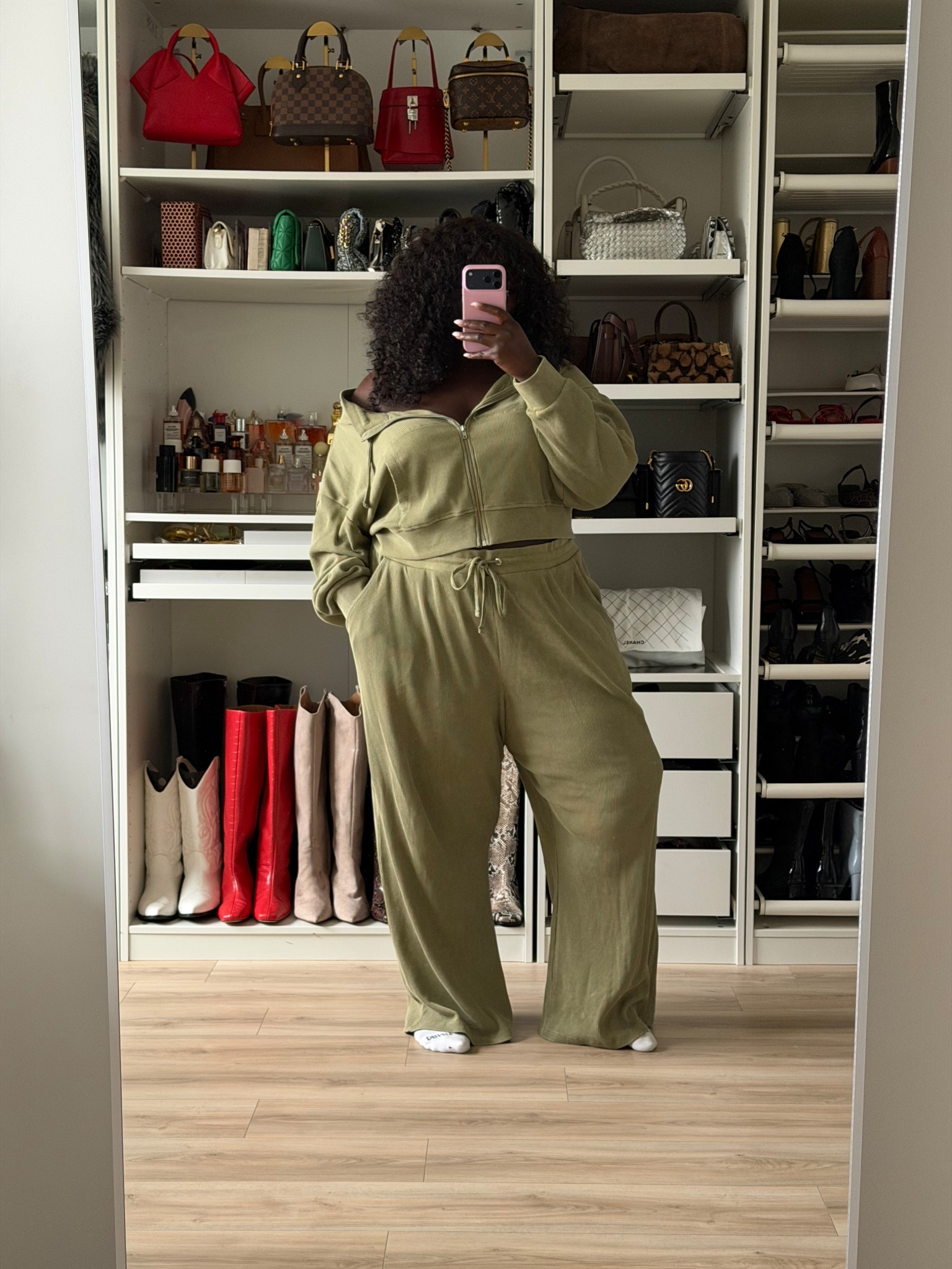 A comfy 2 piece set perfect for lounging or running errands. Love the off the shoulder detail and oversized fit  

#LTKPlusSize #LTKFindsUnder100