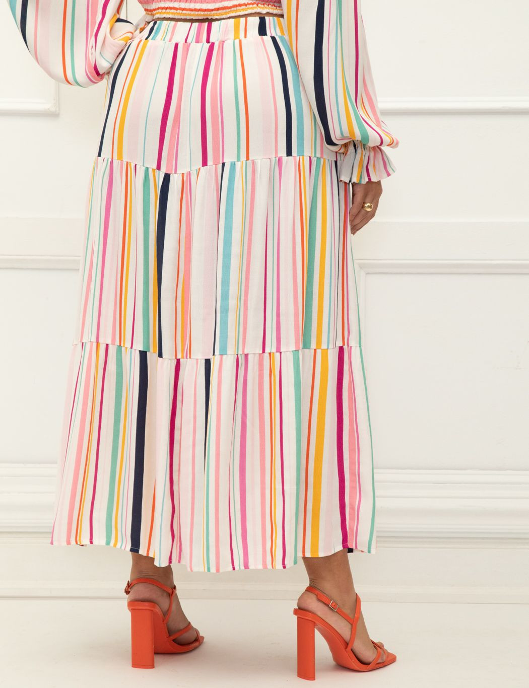 ELOQUII Elements Tiered Maxi Skirt With Slit | Eloquii
