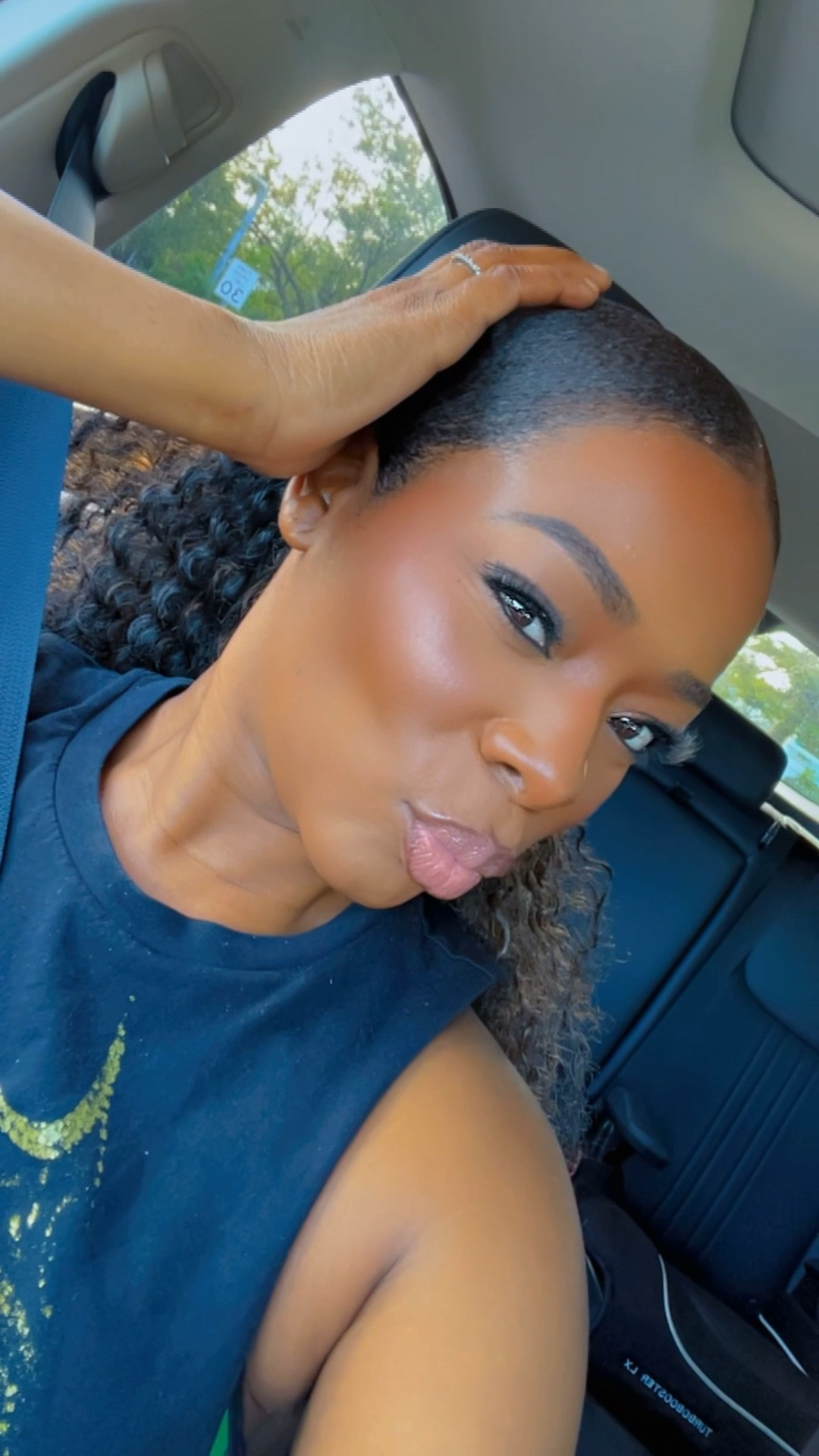 Holiday Makeup Glam 💄💋✨

#LTKBeauty #LTKGiftGuide #LTKHoliday