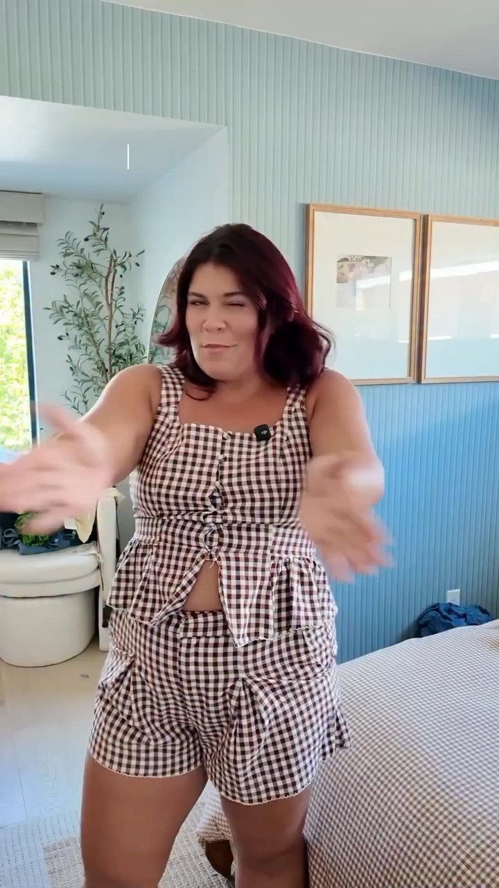 brands invited everyone…except moms 🙃 and it’s not because we wouldn’t go.
it’s because we weren’t considered.

meanwhile, we’re the ones
buying the products,
packing the bags,
planning the trips,
and still trying to find pieces of ourselves in the middle of motherhood.
🤎
we don’t stop wanting to feel fun, confident, or seen
just because we became moms.
💯
and if brands really cared about relatability…
they’d realize the most powerful voice in the room
isn’t just the perfectly curated 20-something
💫
it’s the woman showing up in real life, with real responsibilities, still choosing herself too.

just sayin’… if you want real influence,
you might want to start including real life 🤷🏻‍♀️

maybe next year… invite her too 🤍