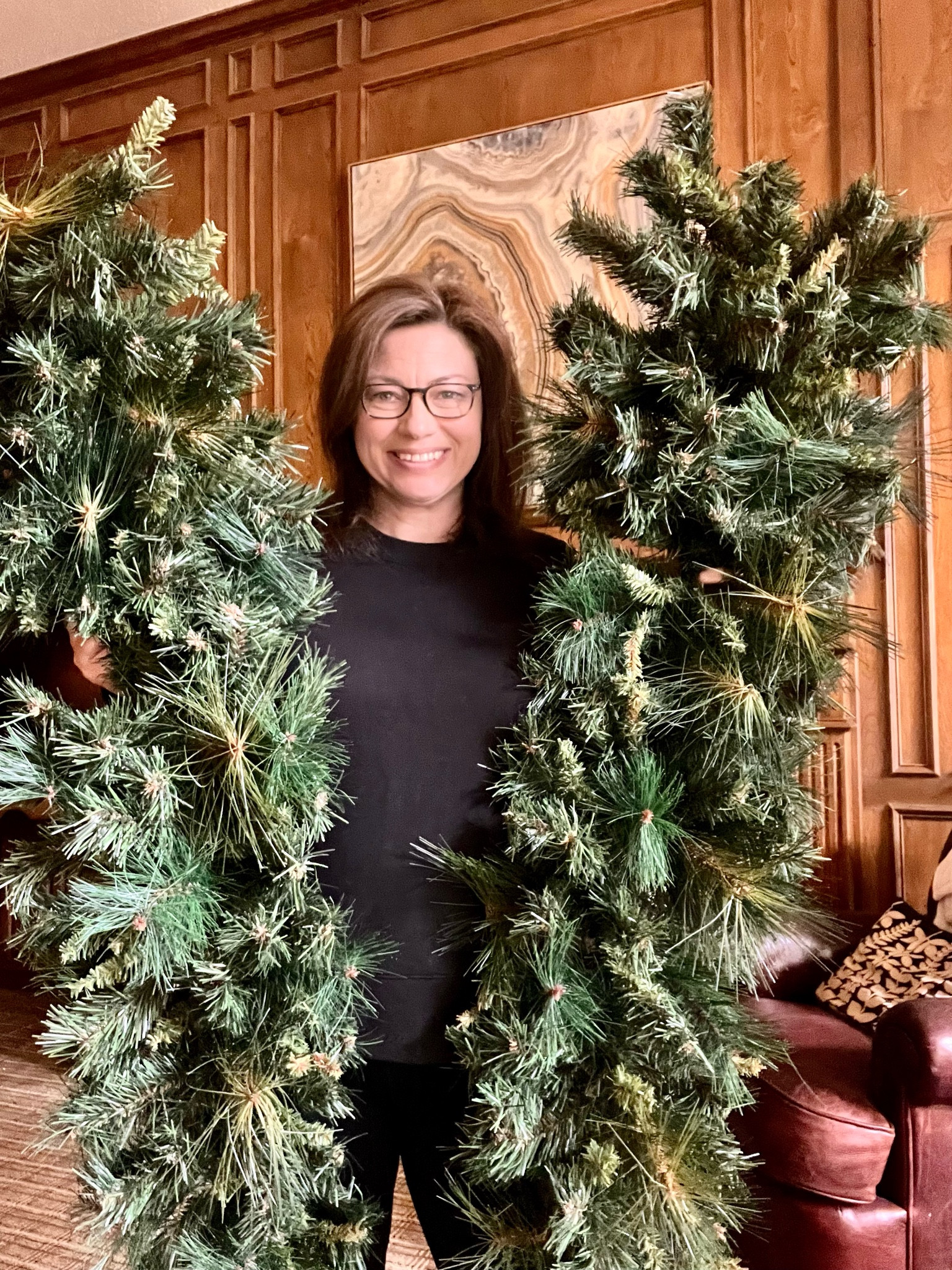 My teardrop garland I use on my mantels.

#LTKhome #LTKHoliday #LTKSeasonal