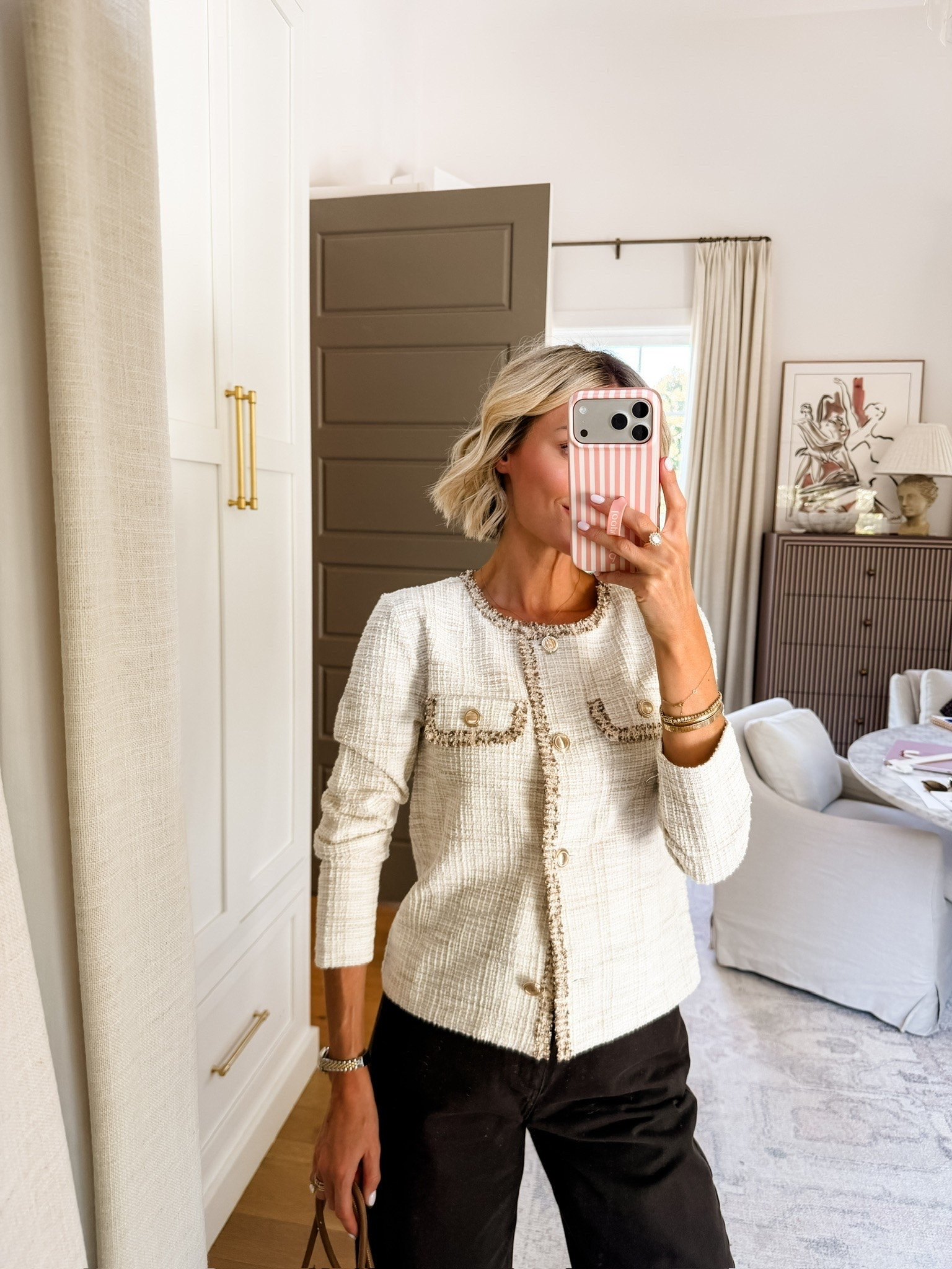 This would be a great piece for workwear! Grab it while it’s on sale! Wearing XS.

Loverly Grey, sale alert, fall workwear

#LTKootd #LTKSeasonal #LTKSaleAlert