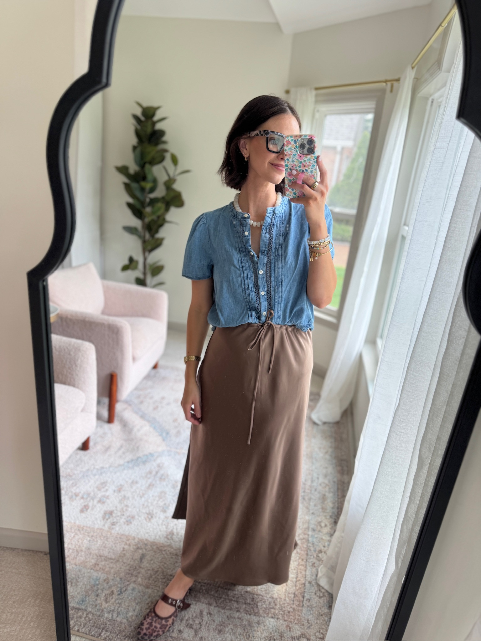 Such an easy outfit to put together!

Transitional outfits, teacher outfits, summer to fall outfits, teacher outfit inspo, Hallie Ragan

#LTKgrwm #LTKootd #LTKSeasonal