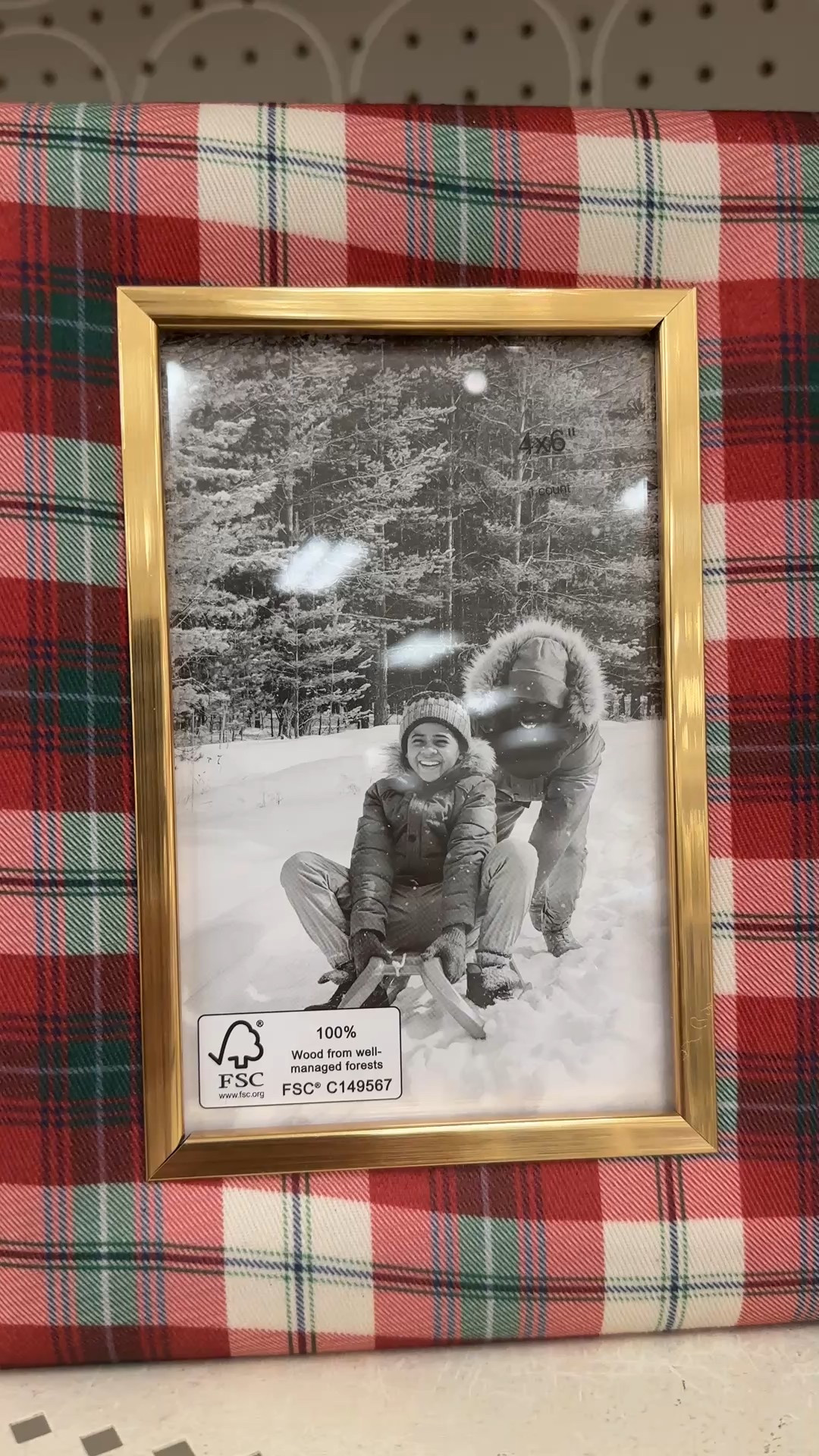 Holiday picture frame, holiday decor, Christmas decor, picture frame 

#LTKHome #LTKHoliday #LTKFindsUnder50