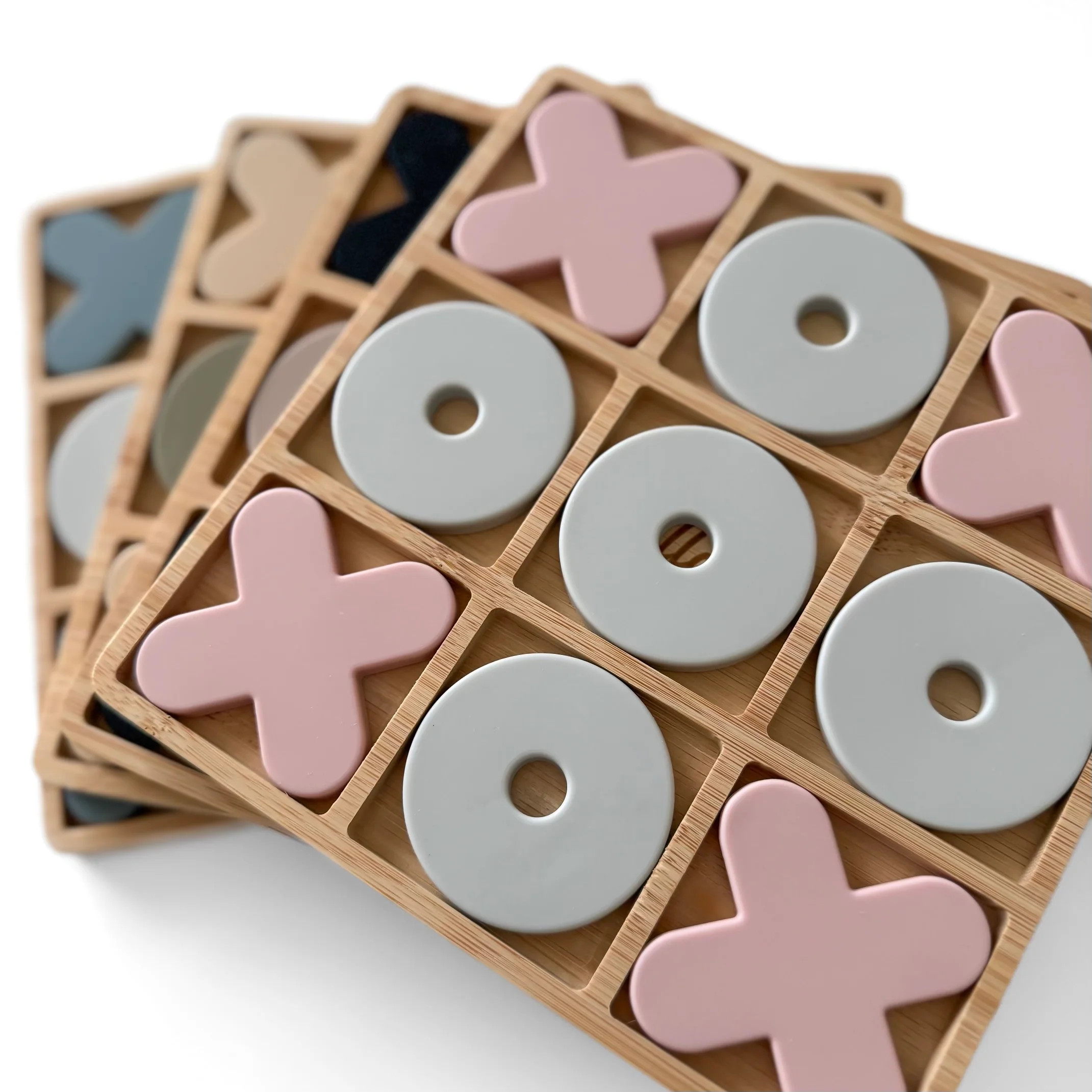Silicone & Beechwood Tic Tac Toe | Calla & Friends