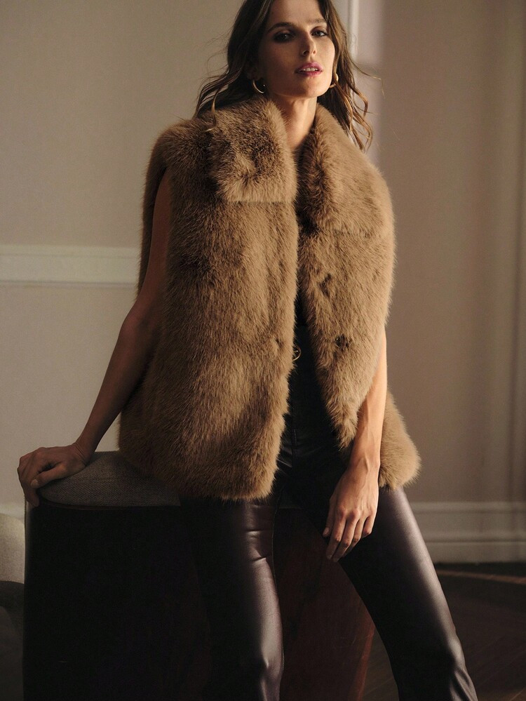 MOTF PREMIUM SNAP BUTTON SLEEVELESS FAUX FUR COAT FOR AUTUMN & WINTER | SHEIN