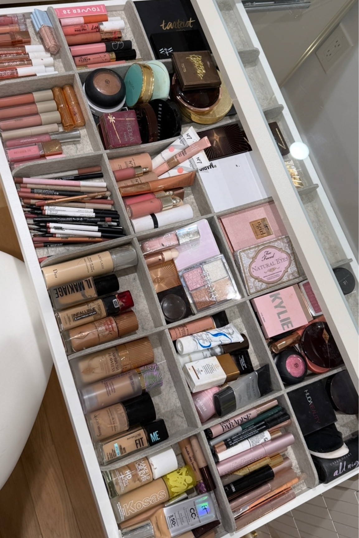 My ride or dies 💄 

#LTKSaleAlert #LTKBeauty #LTKFindsUnder100