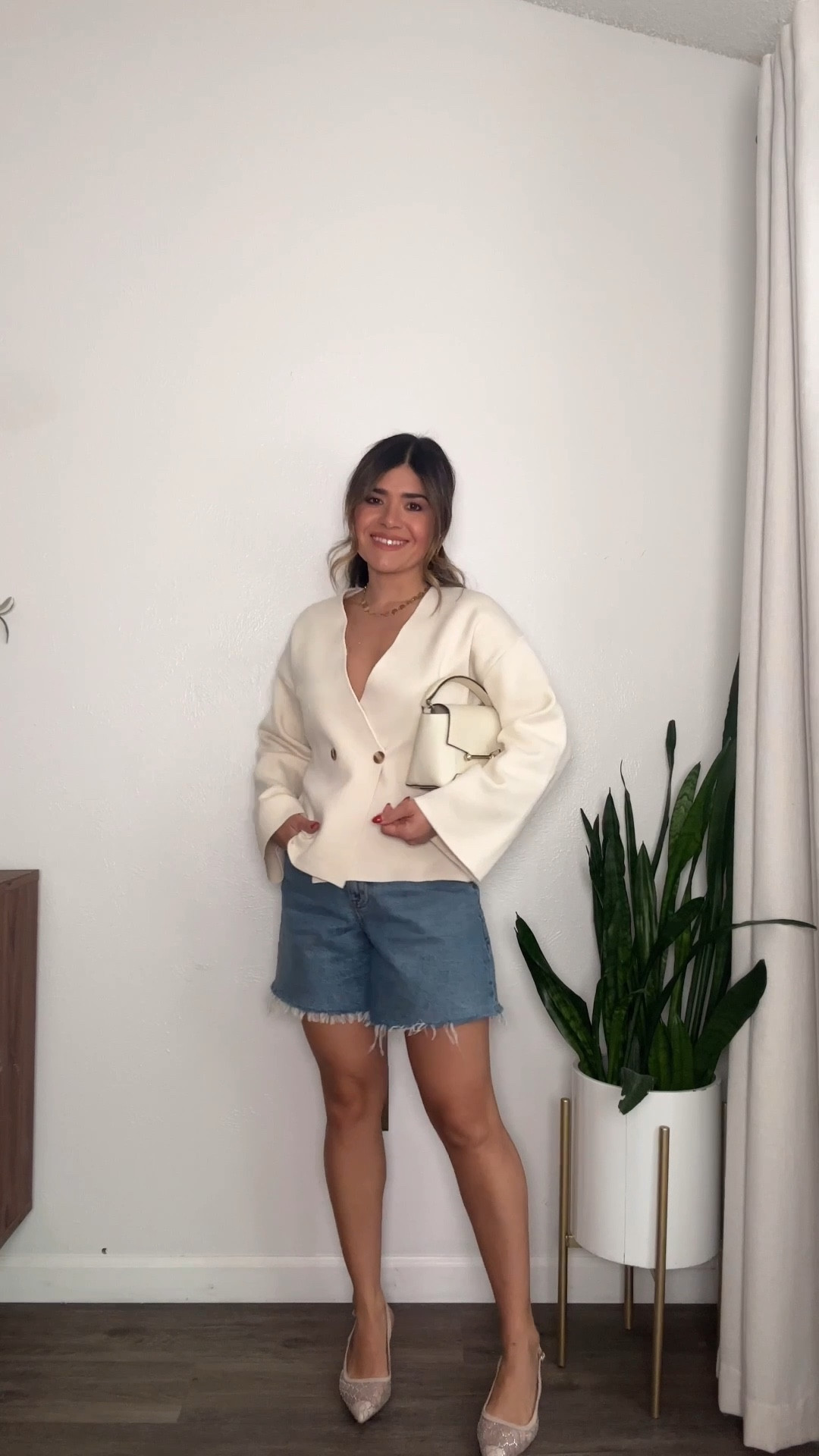 Loving this cardigan I found on Amazon! The quality is great, it fits tts and feel luxe. Such a cute piece! It runs a little big, do not size up.
Cardigan size small
Shorts size 25

#LTKootd #LTKSeasonal #LTKPetite